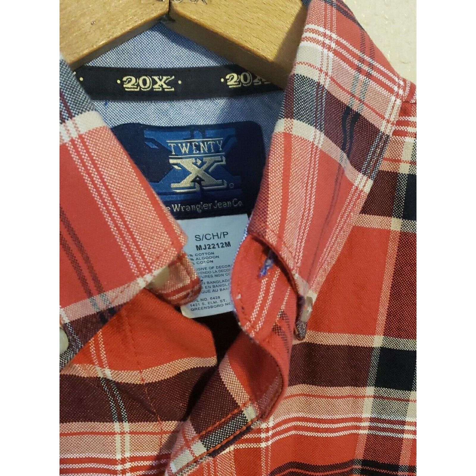 Wrangler Wrangler TwentyX 20X Red Plaid Long Sleeve Shirt Men's XL Size US XL / EU 56 / 4 - 4 Thumbnail