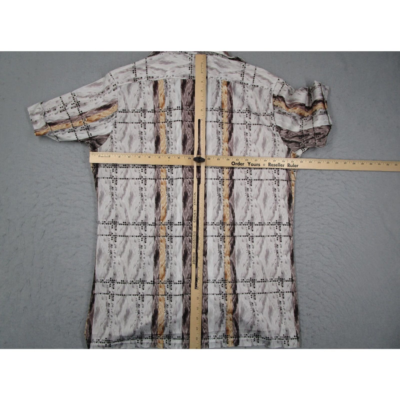 Vintage VINTAGE D'Avila Shirt Mens L Brown Abstract Geometric Button Front USA Shirt Mens Large Brown Size US L / EU 52-54 / 3 - 6 Thumbnail