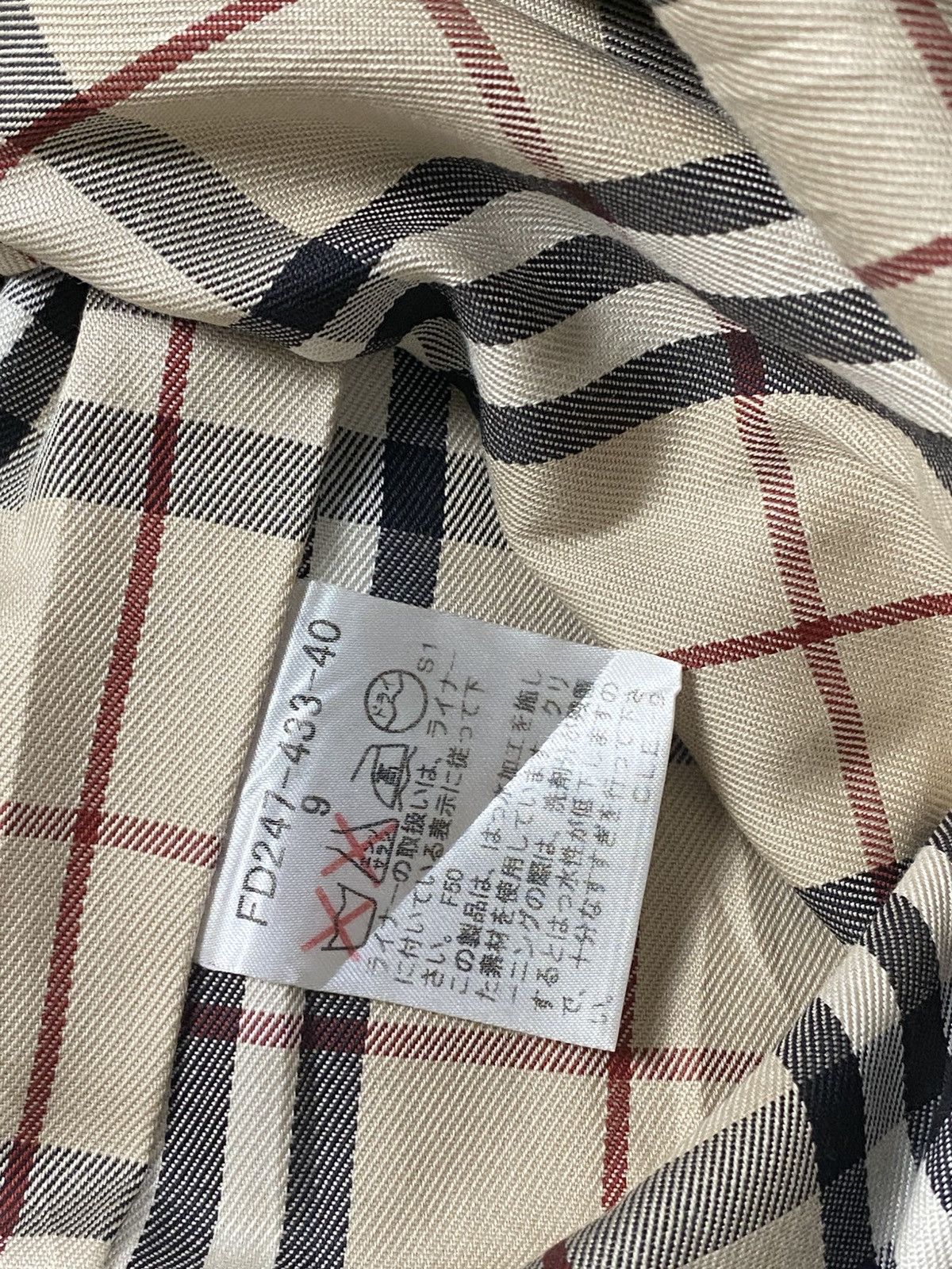 Burberry Vintage Burberry London Nova Check Light Trench Coat Size US M / EU 48-50 / 2 - 18 Thumbnail