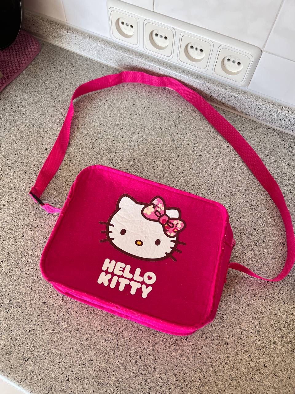 Anime × Japanese Brand Y2K HELLO KITTY CAT SANRIO Crossbody BAG JAPAN Size ONE SIZE - 1 Thumbnail