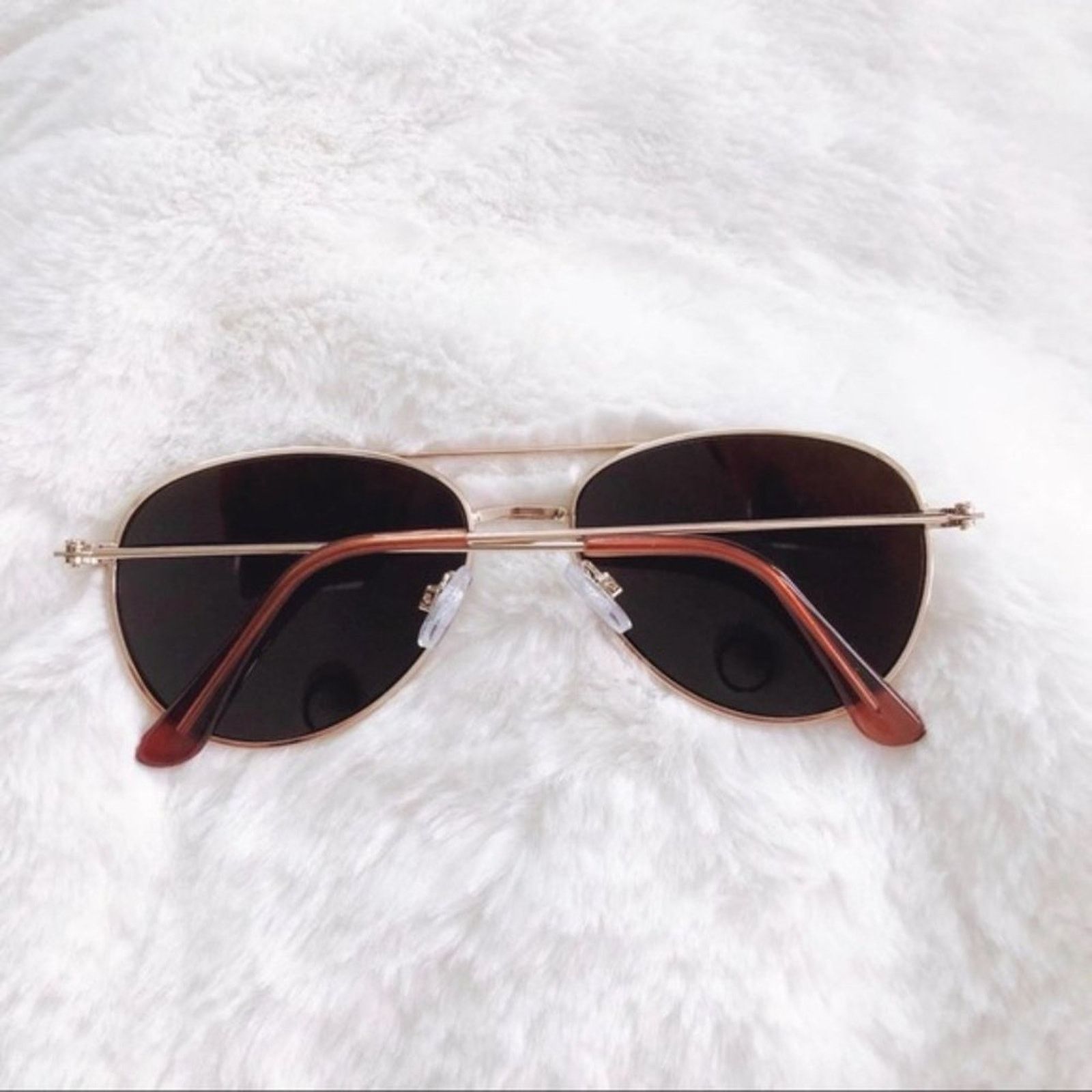 Other Hunter Gold Mirrored Aviator Sunglasses Size ONE SIZE - 3 Thumbnail