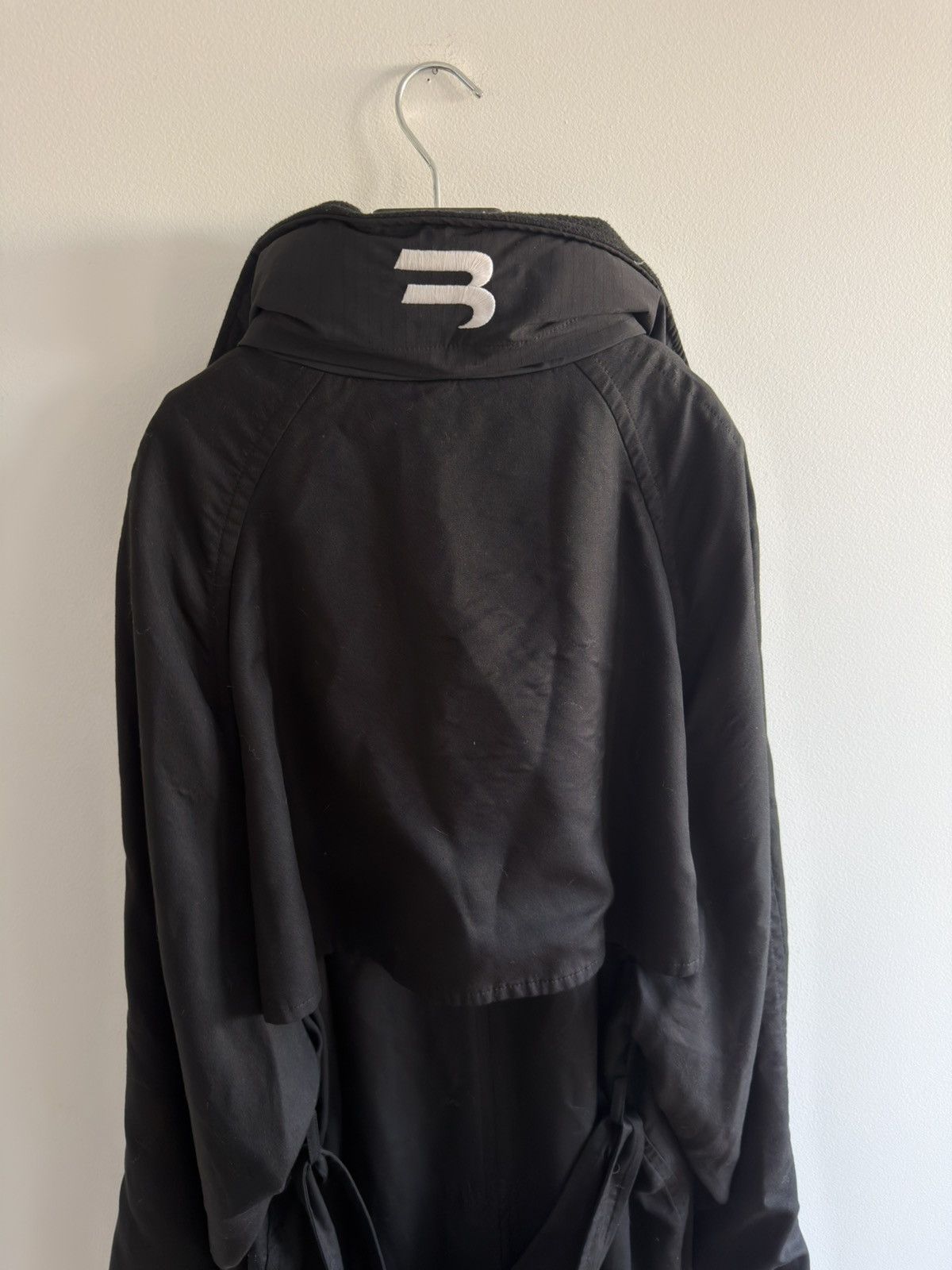 Balenciaga BALENCIAGA DEMNA TRENCH COAT TRACK 3B FLEECE COLLAR Size US XL / EU 56 / 4 - 13 Thumbnail