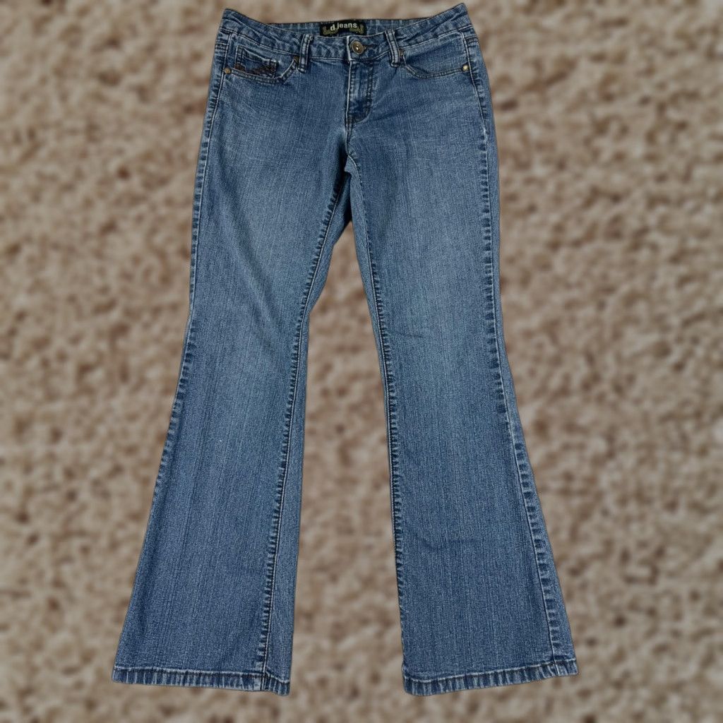 Denime D.Jeans Denim Jeans Women's 6 Blue Flared Low Rise Zip Fly Embroidered Denim Jeans Shirt/Hoodie? Size 28" / US 6 / IT 42 - 1 Thumbnail