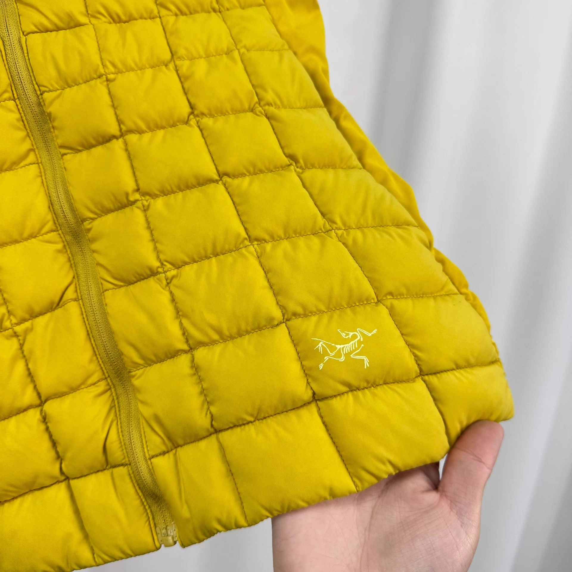 Arc'teryx Arcteryx Printed Down Vest M Near New KL10354 Size M / US 6-8 / IT 42-44 - 4 Thumbnail