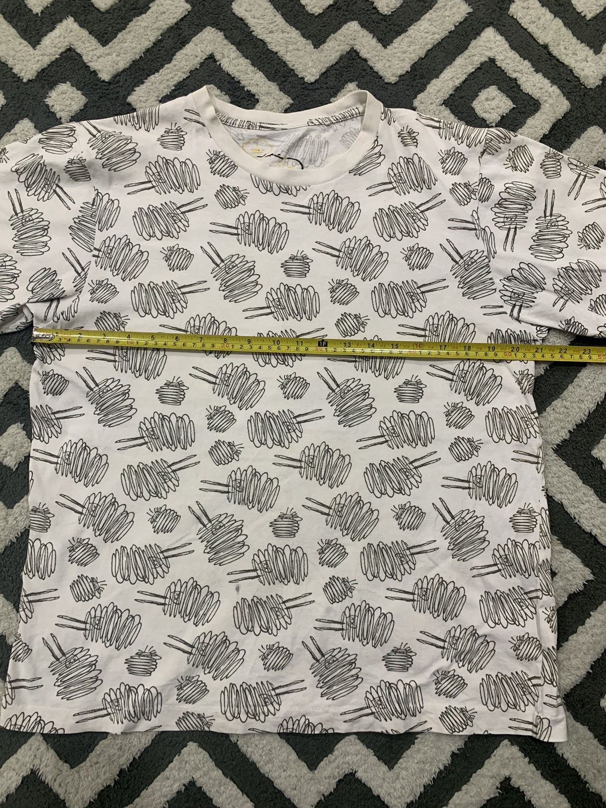 Kaws × Peanuts × Uniqlo UNIQLO X KAWS X PEANUTS SHIRT Size US L / EU 52-54 / 3 - 3 Thumbnail