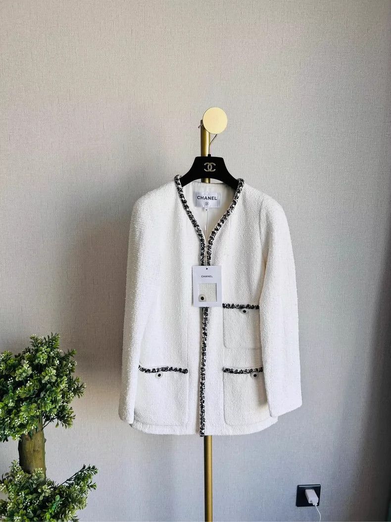 Chanel 22P Tweed Edge Trim Jacket - dmc