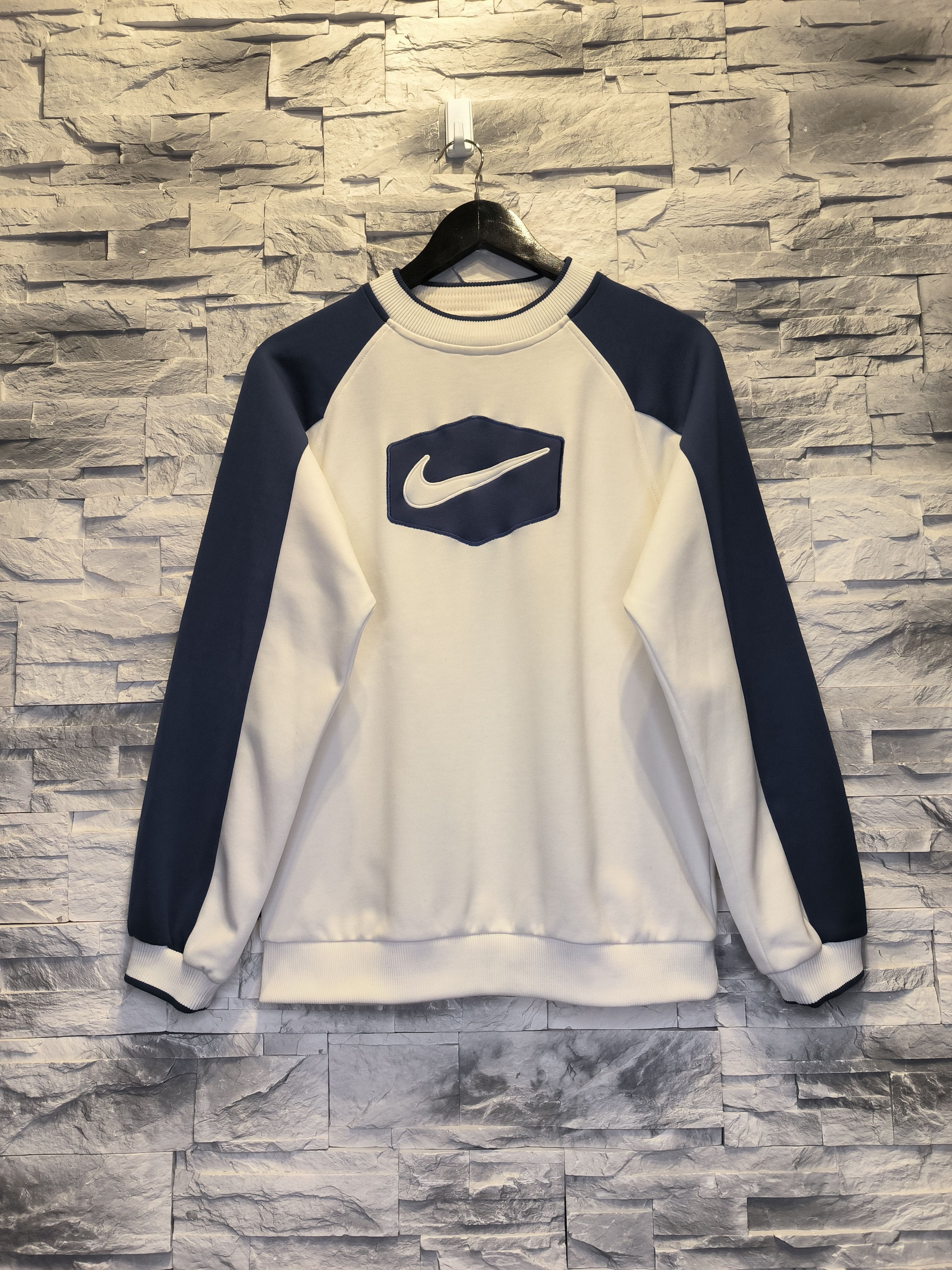 Nike × Vintage Nike Vintage Sweatshirt Big Logo White Crewneck 90s Retro Size US XS / EU 42 / 0 - 1 Thumbnail