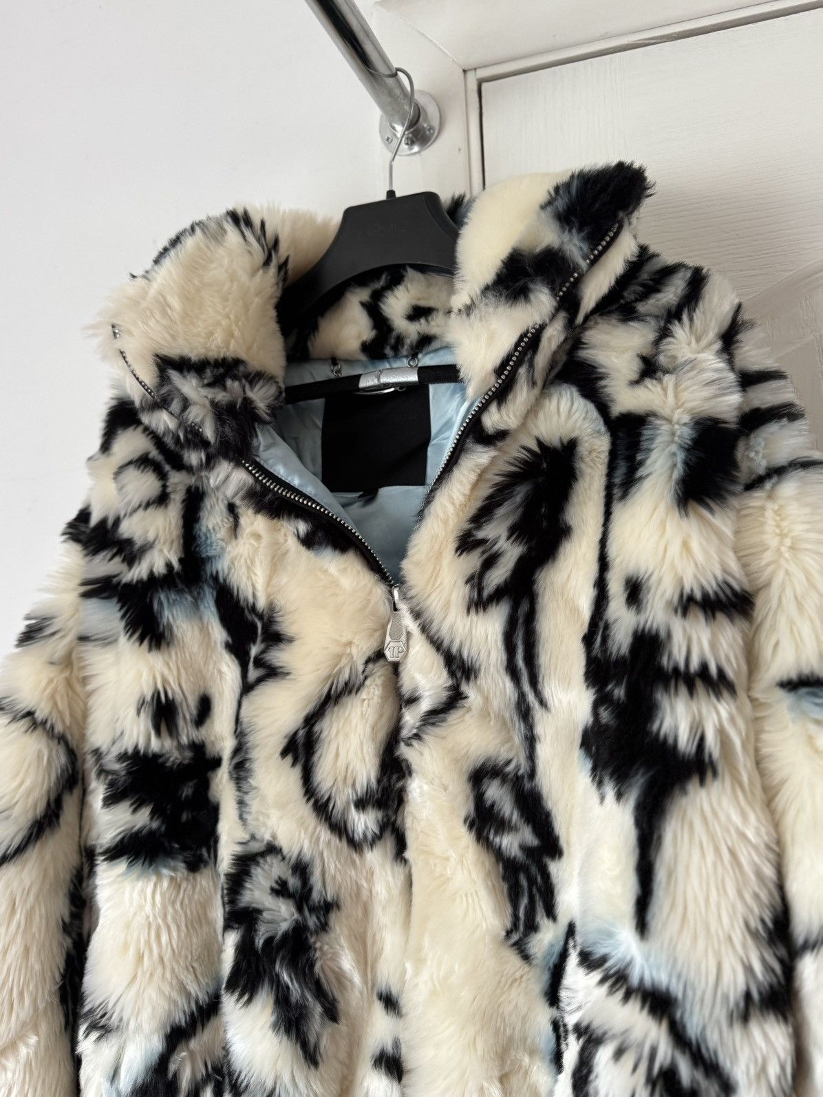 Philipp Plein Philip Plein Faux Fur Vegan Fur Zip Jacket Oversizing Size S / US 4 / IT 40 - 3 Thumbnail