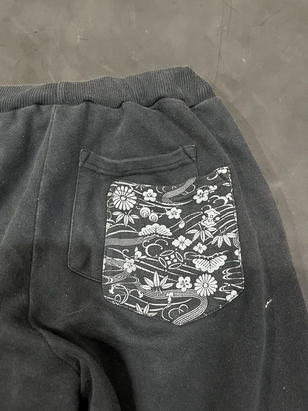 Hysteric Glamour Kara kuri dragon baggy sweatpants Size US 30 / EU 46 - 5 Thumbnail