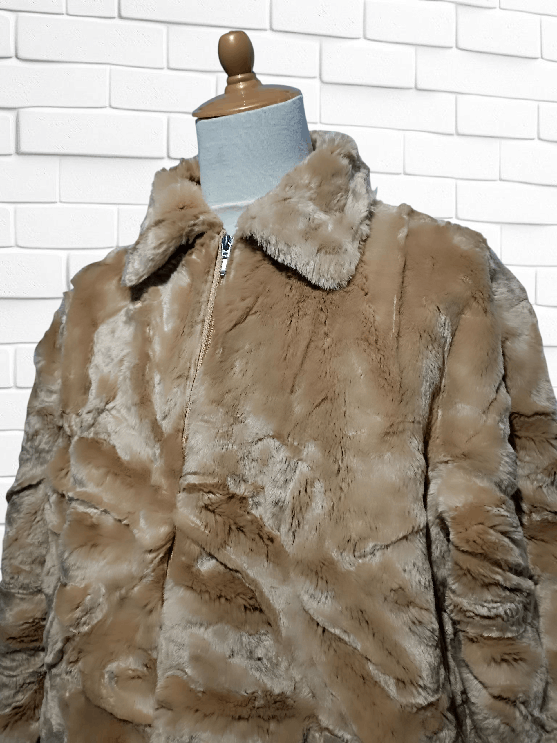 Japanese Brand Vintage Faux Fur Zip Up Jacket Dark Gold Size US L / EU 52-54 / 3 - 2 Thumbnail