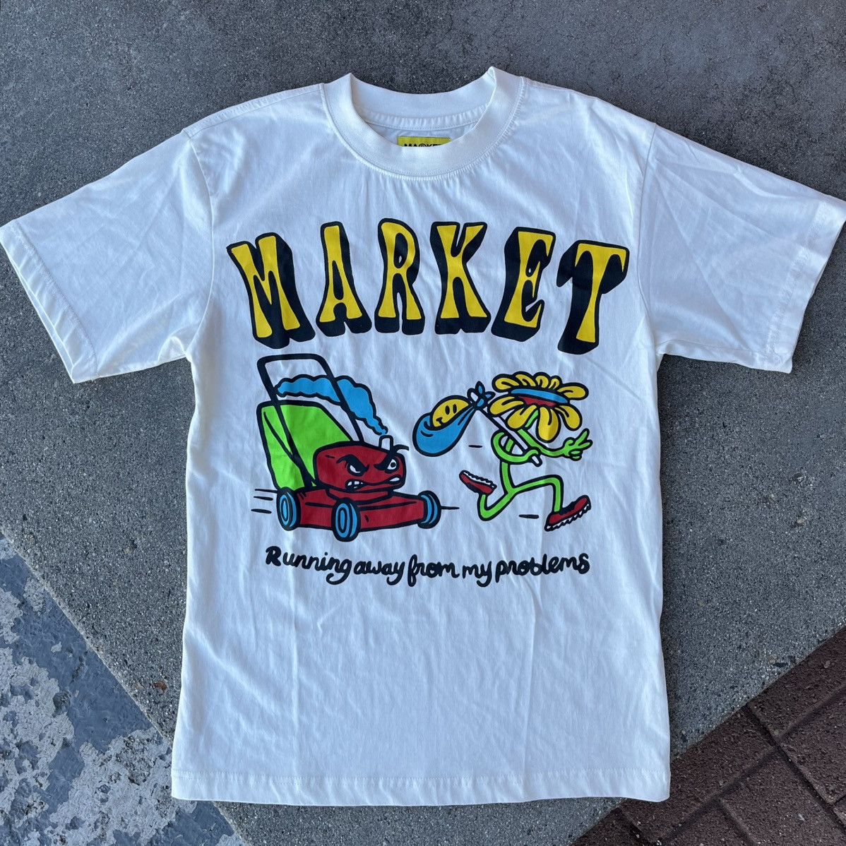 Market Market Smiley ‘Running Away From My Problems’ Tee Sz S Size US S / EU 44-46 / 1 - 2 Thumbnail
