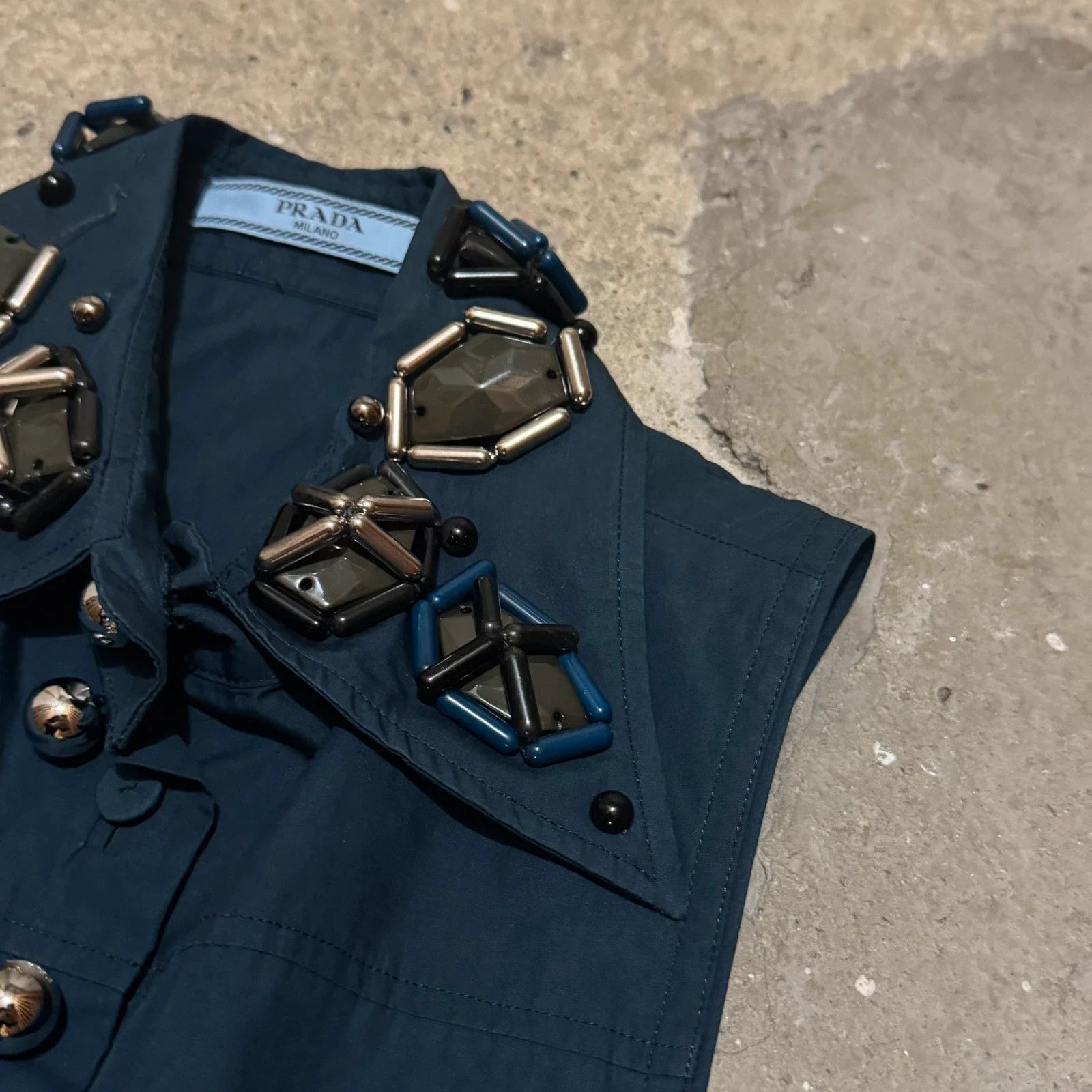 Prada F/W 2012 Prada sleeveless shirt with jeweled embellishments Size S / US 4 / IT 40 - 8 Thumbnail