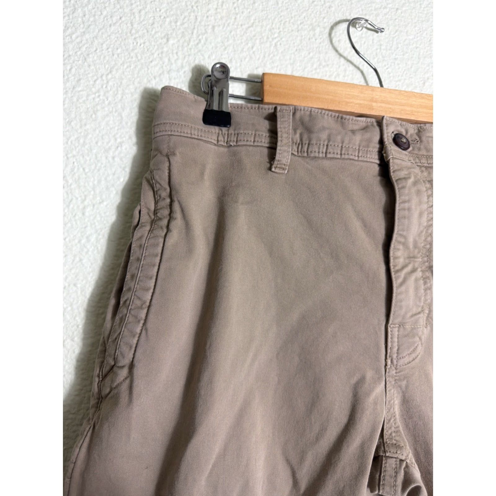 The North Face **The North Face Women’s Utility Shorts Size 32 Beige Cotton** User: The North Face Women’s Utility Shorts Size 32 Beige Cotton Size 24" / US 00 / IT 34 - 3 Thumbnail