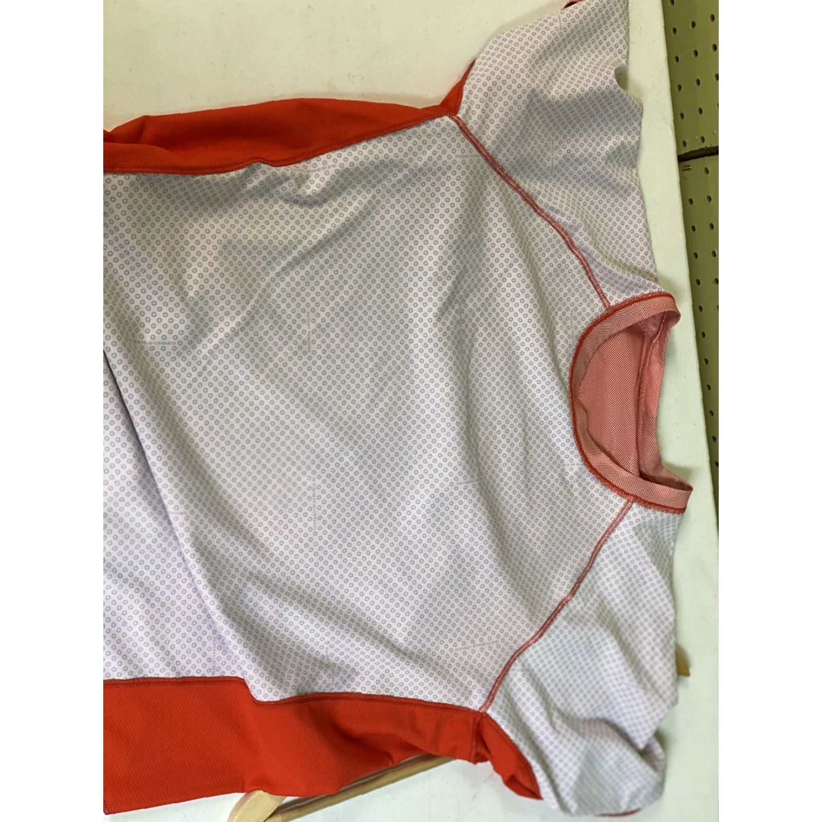 Logo 7 COLUMBIA TITANIUM XL Logo Athletic Short Sleeve T-Shirt Compression Coral Camo Shirt Men XL Orange Camouflage Graphic Size US XL / EU 56 / 4 - 4 Thumbnail