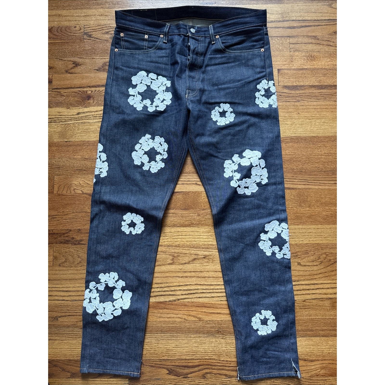 DENIM TEARS LEVI'Sx Denim Tears Embroidered Cotton Wreath Denim Jean Size US 38 / EU 54 - 1 Thumbnail