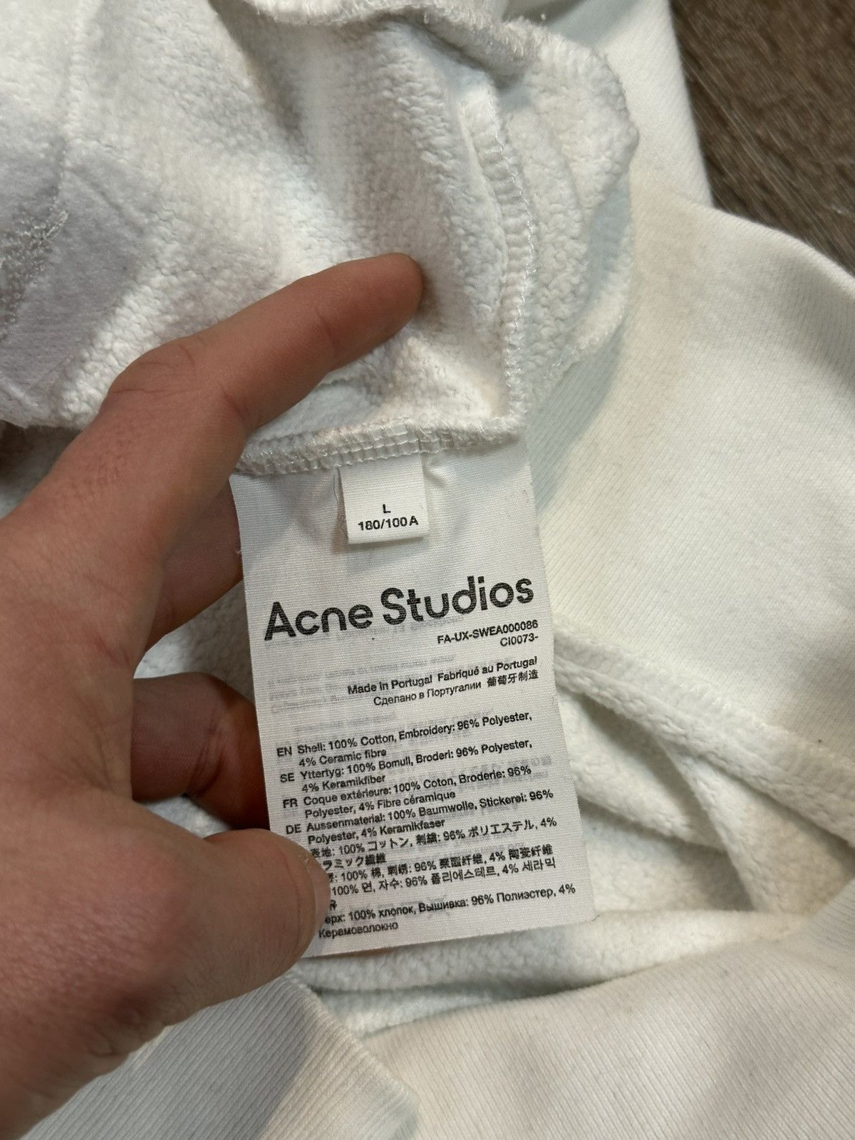 Acne Studios Vintage Acne Studios White Hoodie Center Logo Size US M / EU 48-50 / 2 - 6 Thumbnail