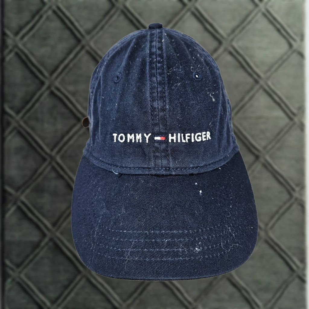 Tommy Hilfiger VINTAGE Tommy Hilfiger Leather Strap Adjustable Hat Baseball Cap Men One Size Blue 90s Designer Dad Adjustable Belt Back Casual Size ONE SIZE - 1 Thumbnail