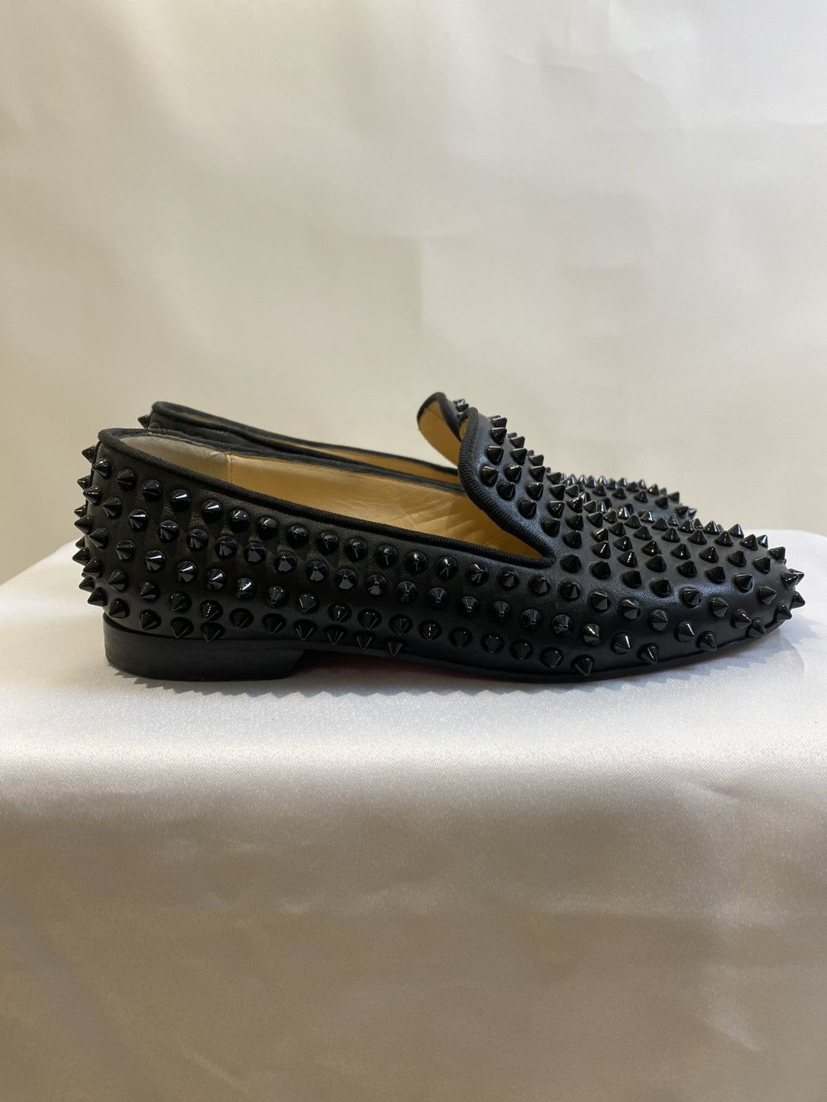 Christian Louboutin Christian Louboutin Dandelion Spiked Loafers Size37 Size US 4 / IT 34 - 3 Thumbnail