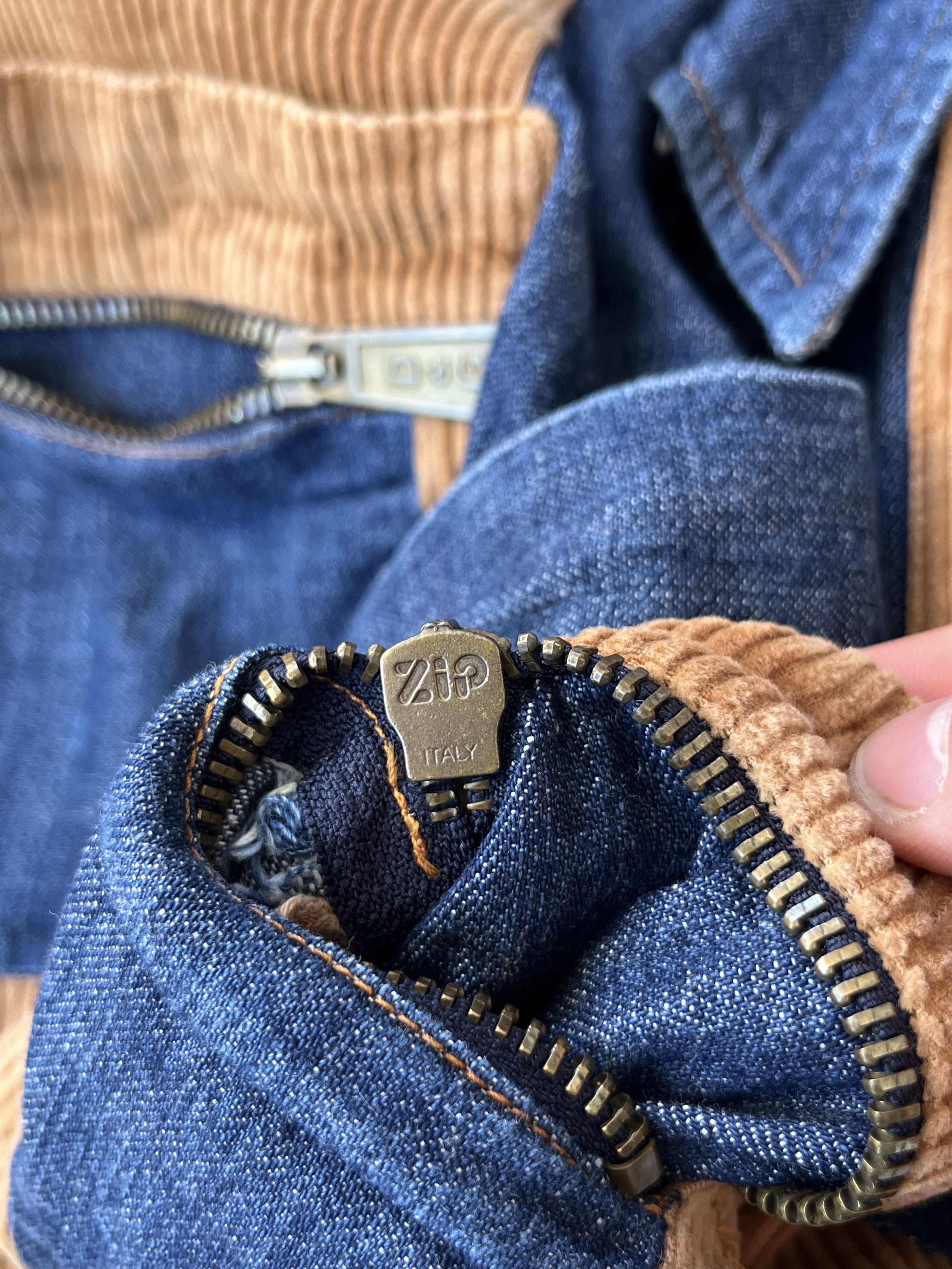 Dolce & Gabbana DOLCE&GABBANA Vintage Denim Corduroy Shirt 2000s Size US L / EU 52-54 / 3 - 11 Thumbnail