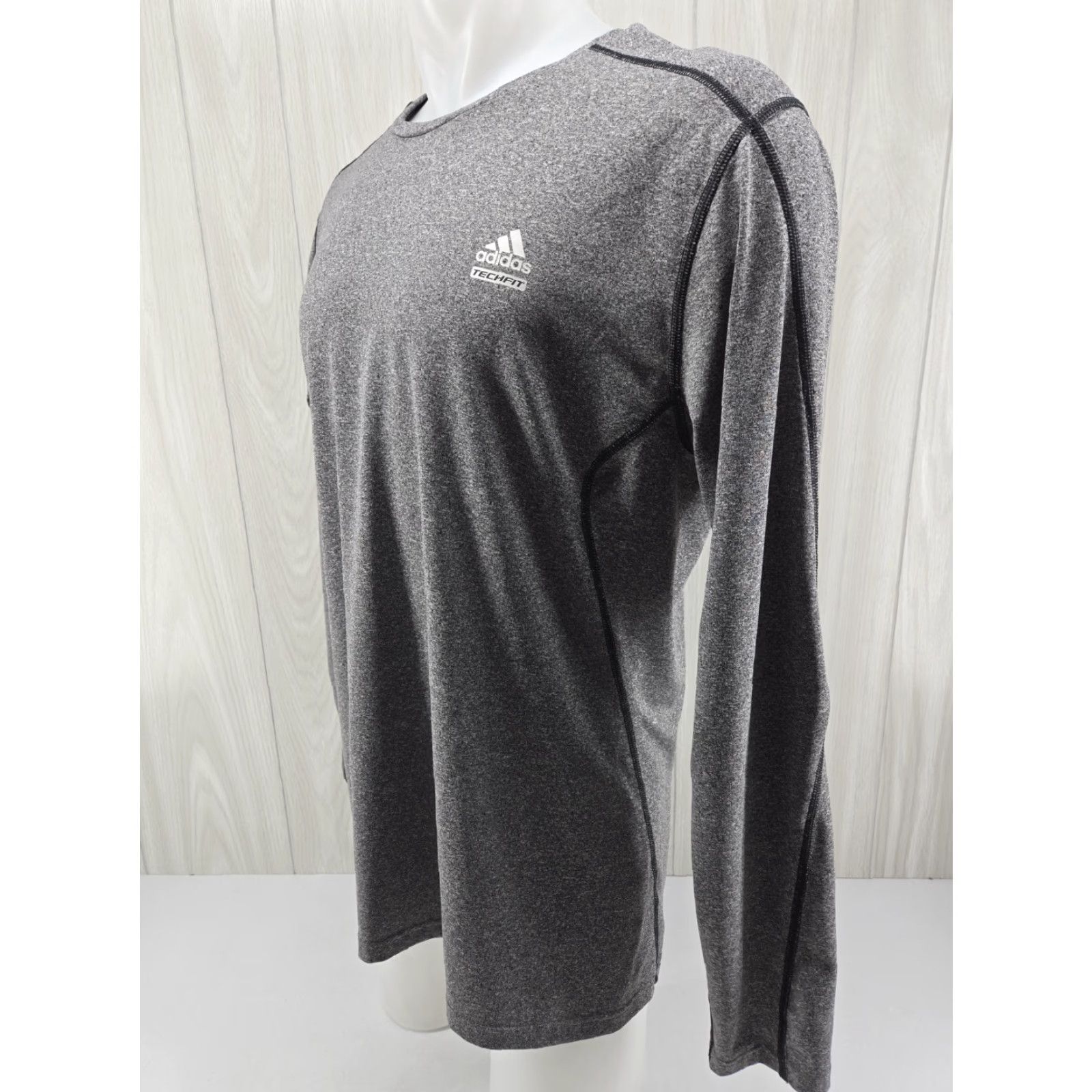 Adidas Adidas Techfit Shirt Men XL Gray Long Sleeve Performance Stretch Climalite Size US XL / EU 56 / 4 - 3 Thumbnail
