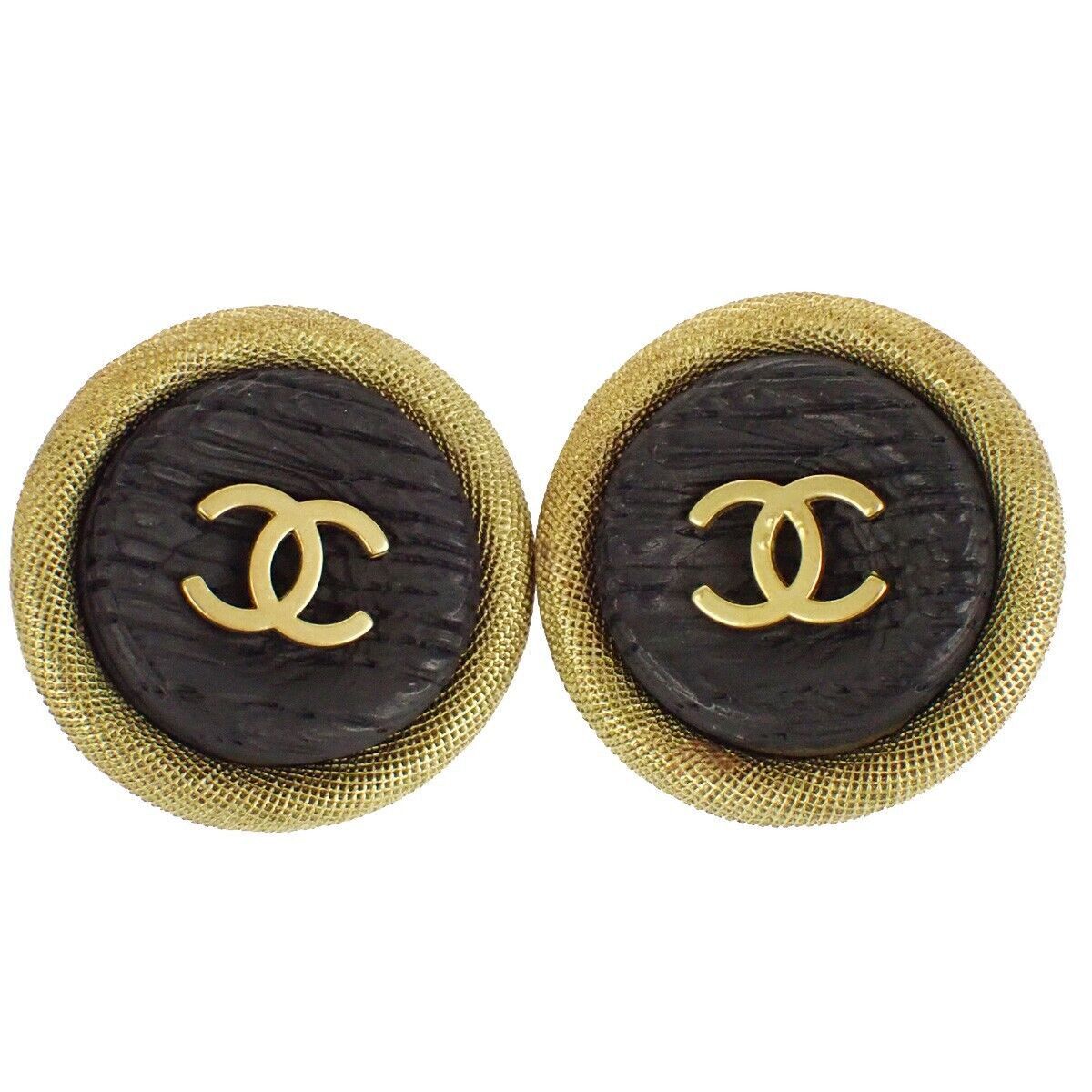 image of Chanel Jumbo Bracelet in Gold, Women's