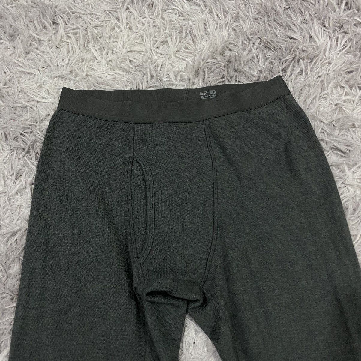 Uniqlo Uniqlo tight running heattech extra warm Size US 26 / EU 42 - 2 Thumbnail