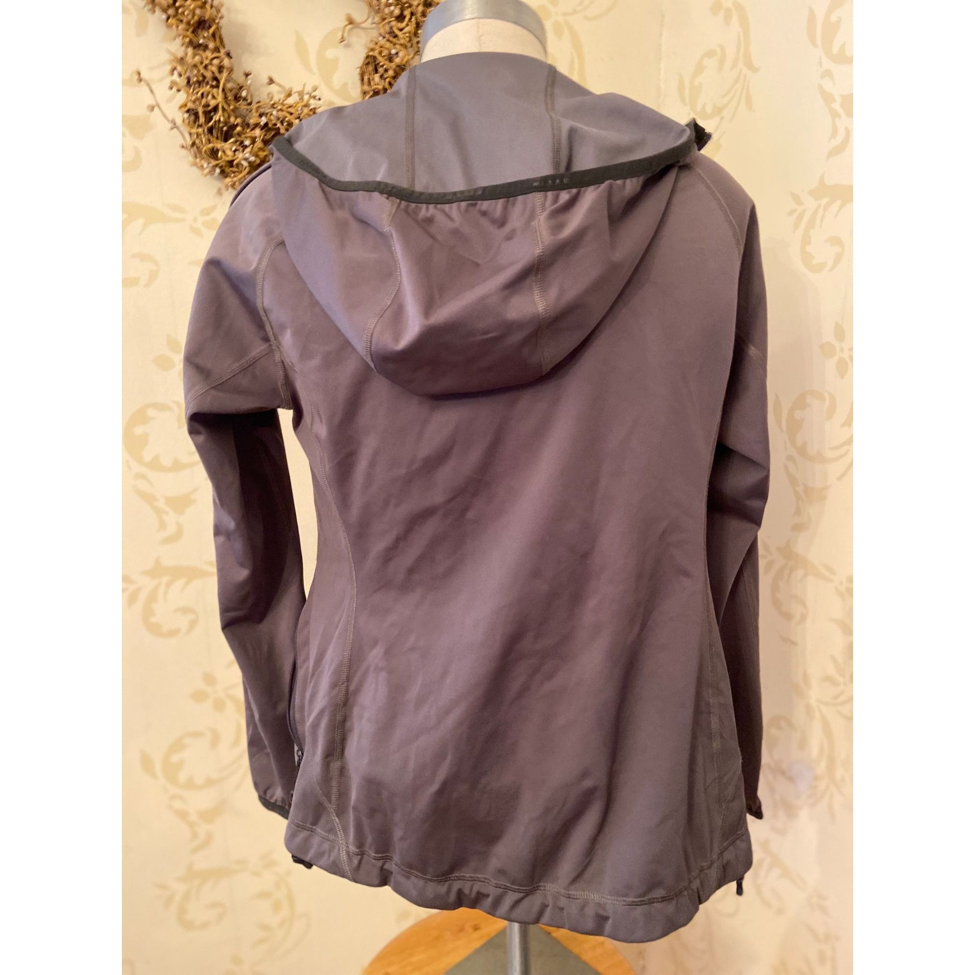Mammut Mammut Windbreaker Gray Jacket Ladies Size XS Size XS / US 0-2 / IT 36-38 - 3 Thumbnail