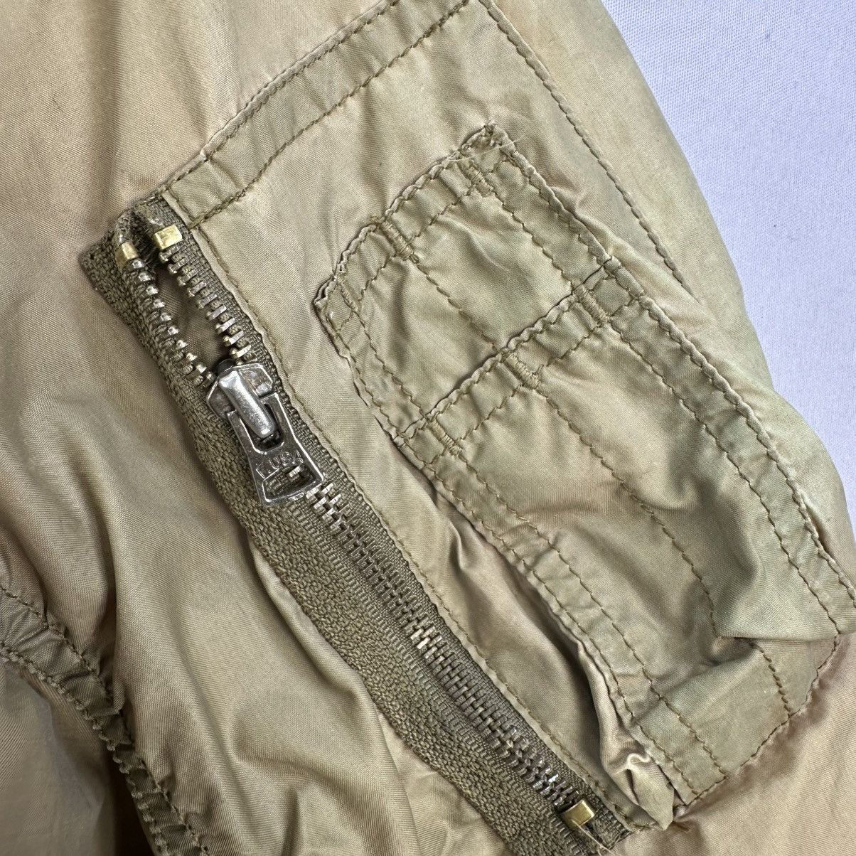 Alpha Industries Vintage Alpha Industries Bomber Jacket Sun Faded Size US M / EU 48-50 / 2 - 9 Thumbnail