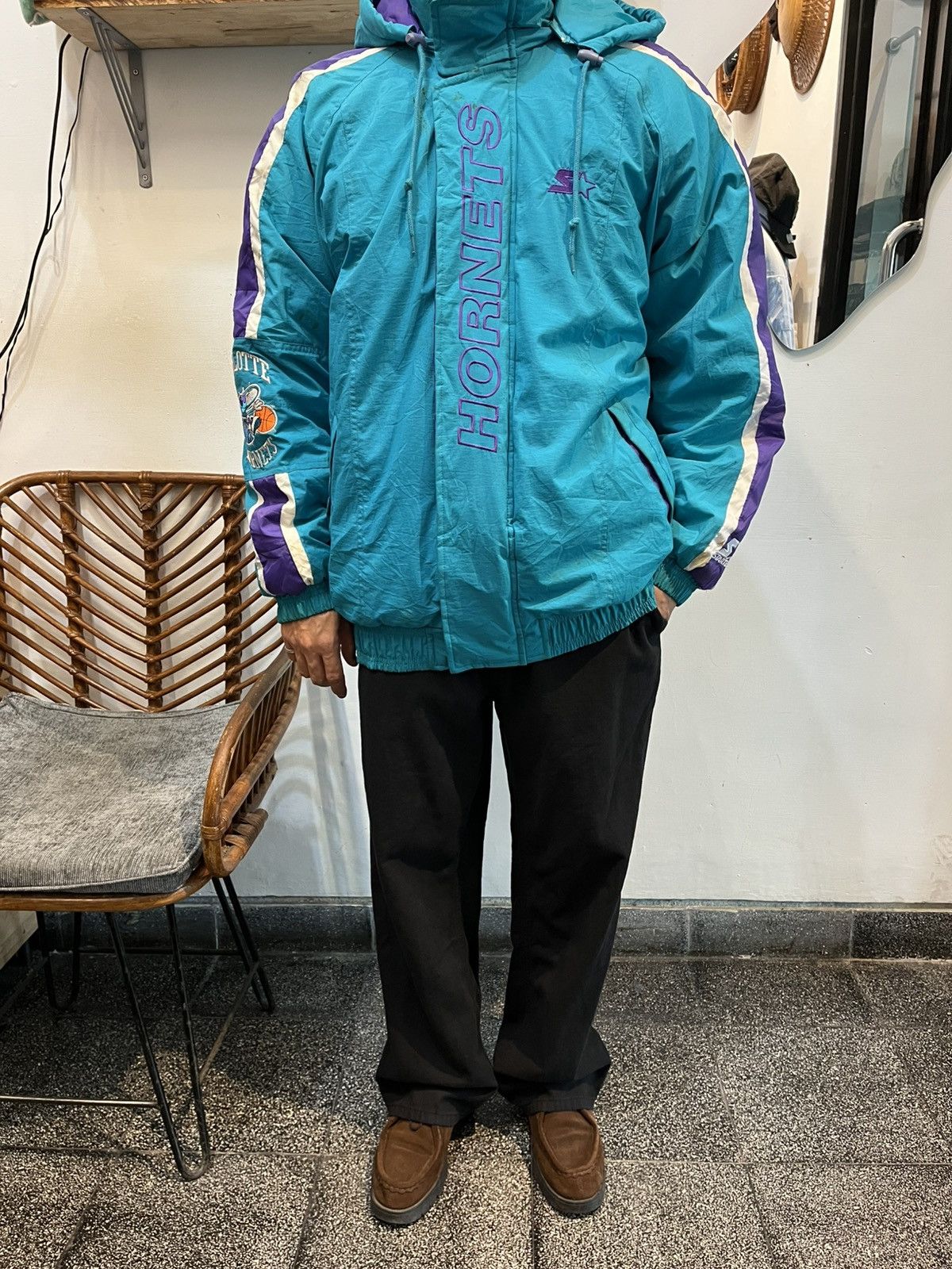 Vintage 90s Charlotte Hornets Starter Puffer Down Jacket Hood! Size US L / EU 52-54 / 3 - 4 Thumbnail