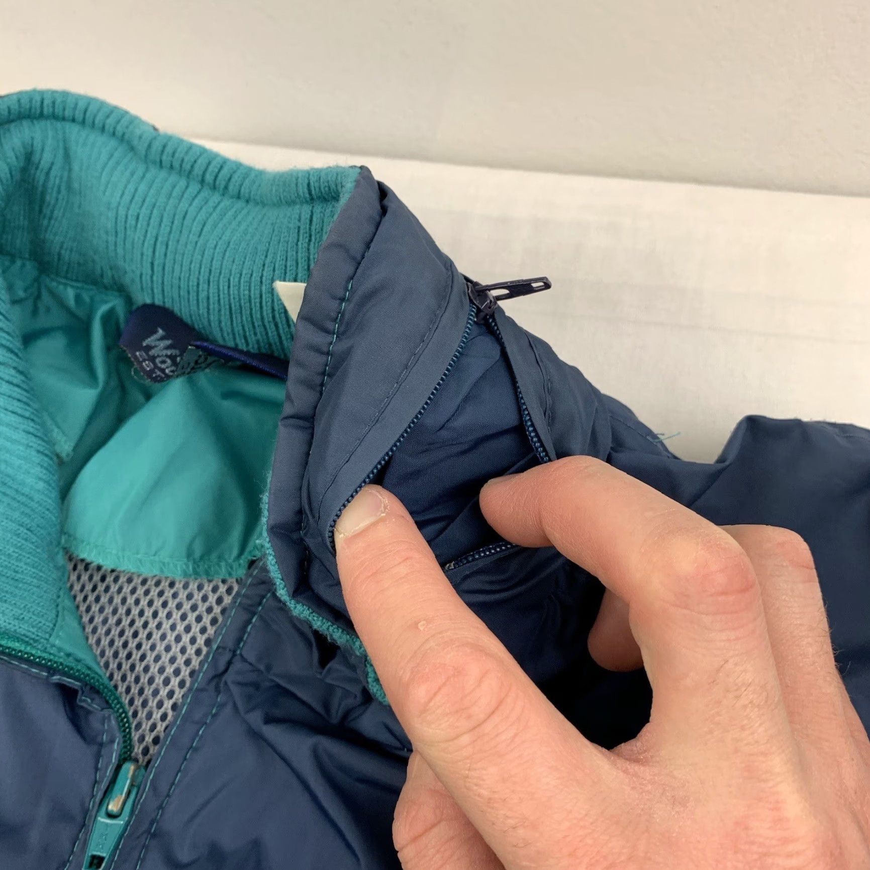 Vintage Vintage Woolrich Windbreaker Jacket Adult XL Blue Light Weight 90s Outdoors USA Size US XL / EU 56 / 4 - 5 Thumbnail