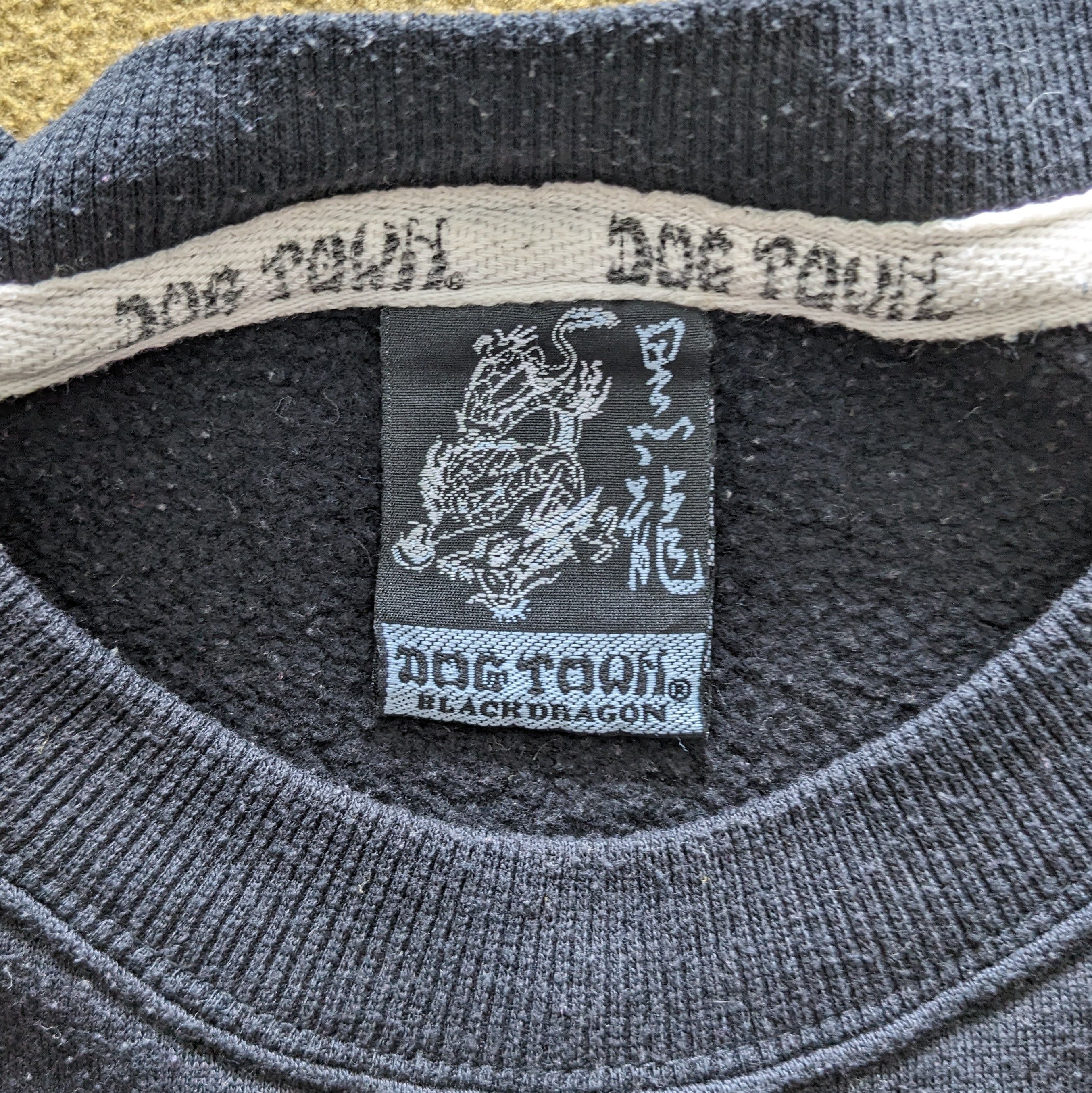 Vintage Vintage DOG TOWN Black Dragon Crewneck Sweatshirt Size US XL / EU 56 / 4 - 7 Thumbnail