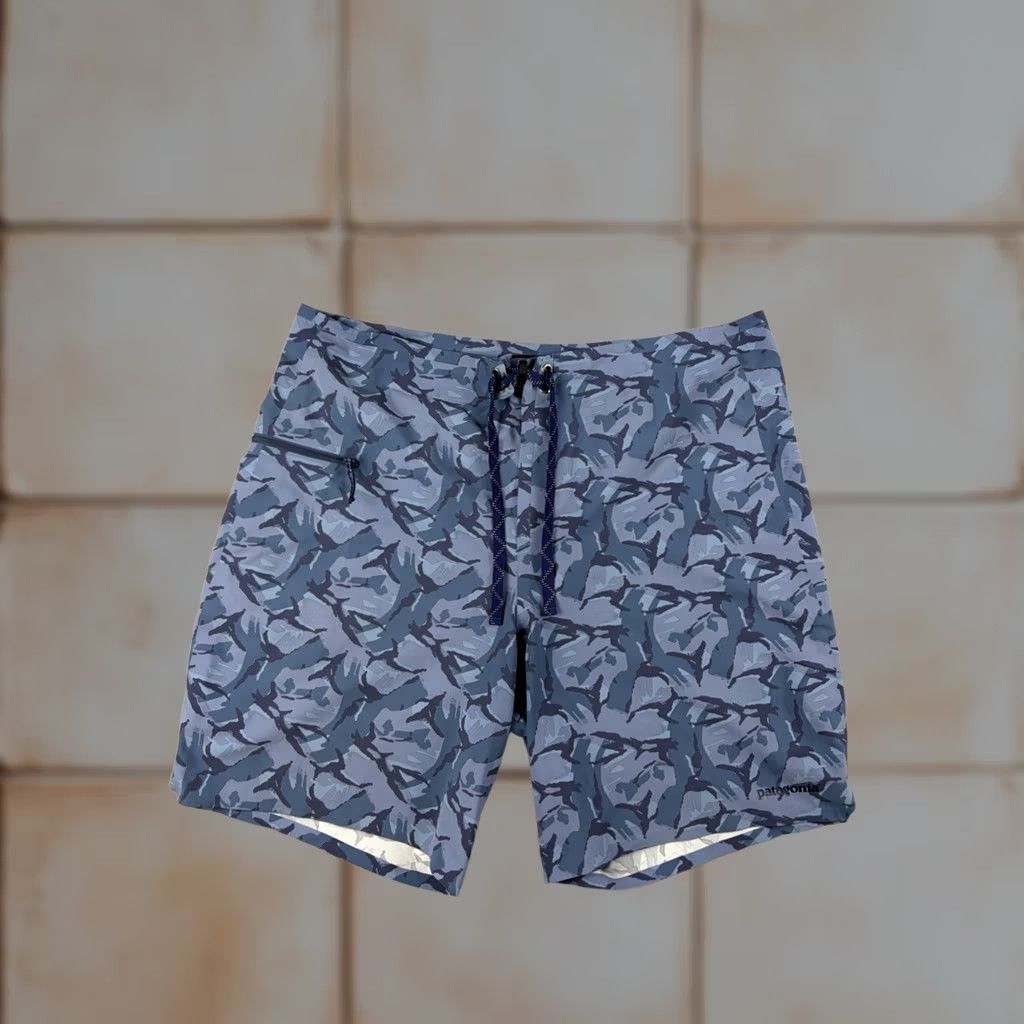 Patagonia Patagonia Shorts Mens 33 Camo Wavefarer Board Swim Trunks Hiking Outdoor Casual Board Shorts Mens Regular Blue 90s? Size US 35 - 1 Thumbnail