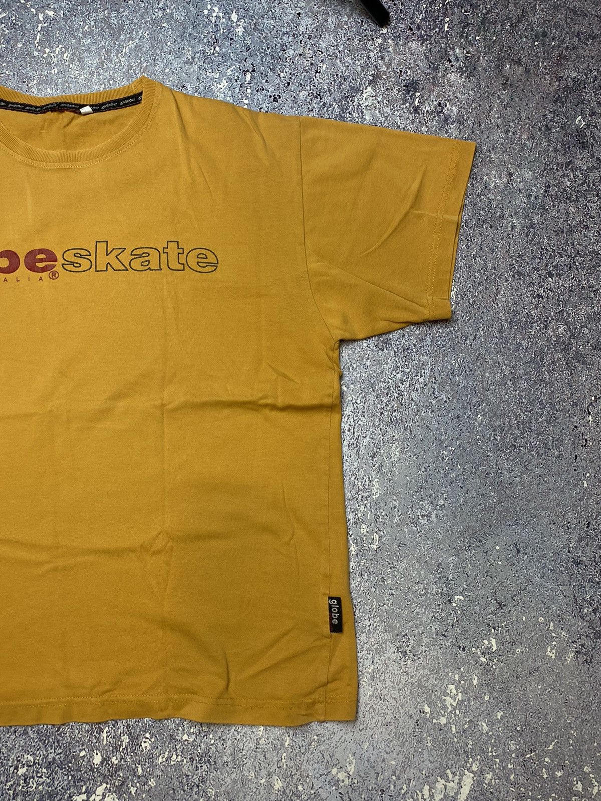 Globe × Vintage 💥Y2K CRAZY DISTRESSED GLOBE TEE Size US XL / EU 56 / 4 - 2 Thumbnail
