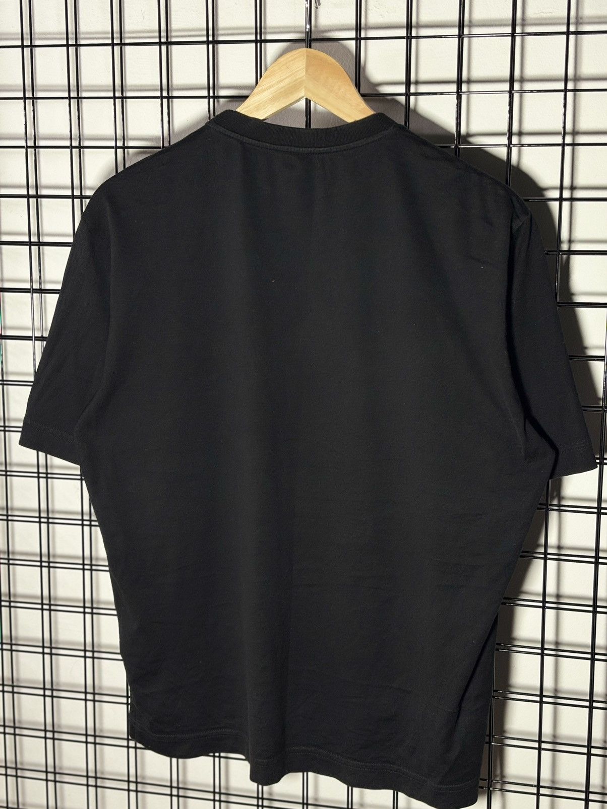 Diesel black Dunhill men's t-shirt featuring a stylized floral . Size US M / EU 48-50 / 2 - 9 Thumbnail
