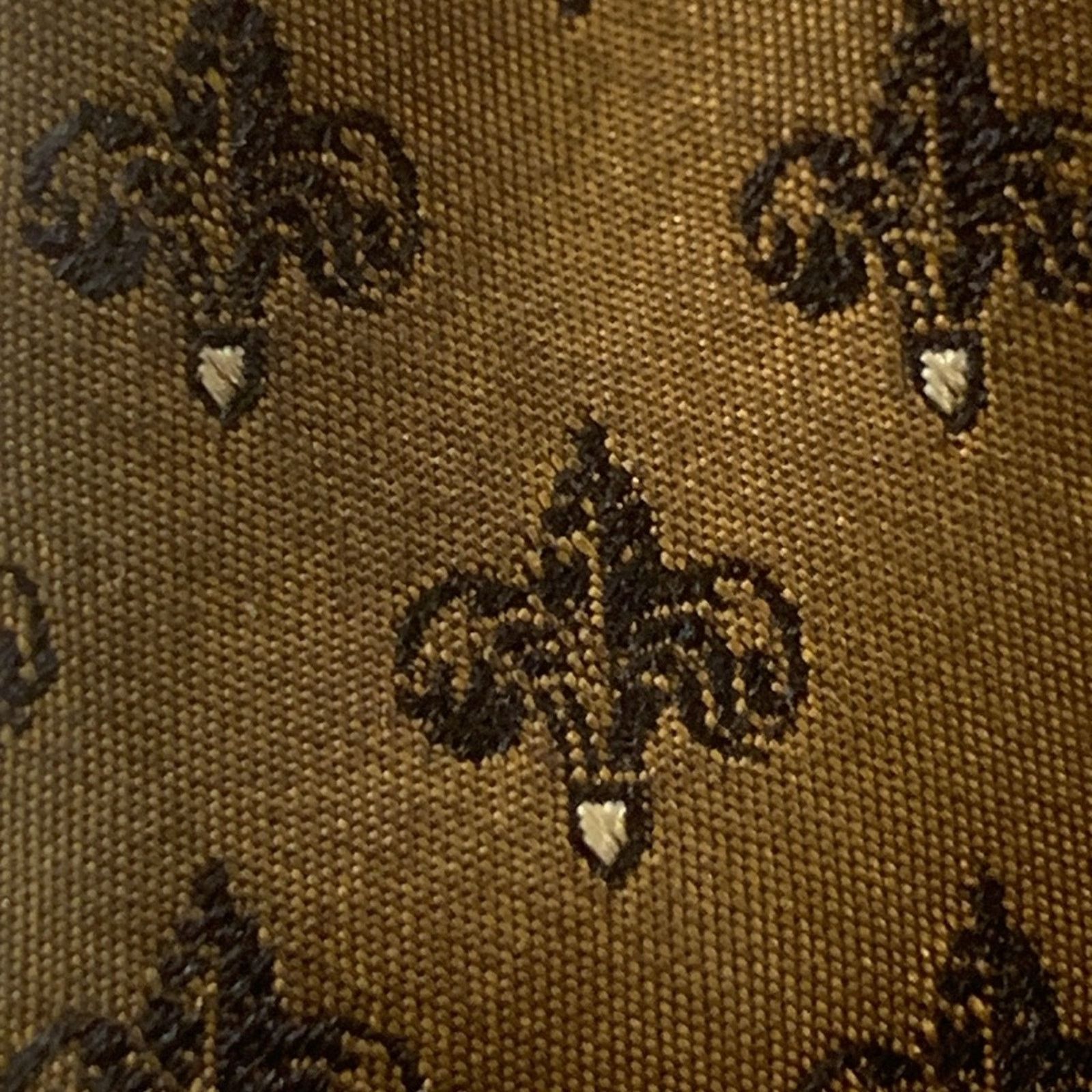 Schiaparelli Early Schiaparelli silk tie Prince of Wales heraldic crest Size ONE SIZE - 3 Thumbnail