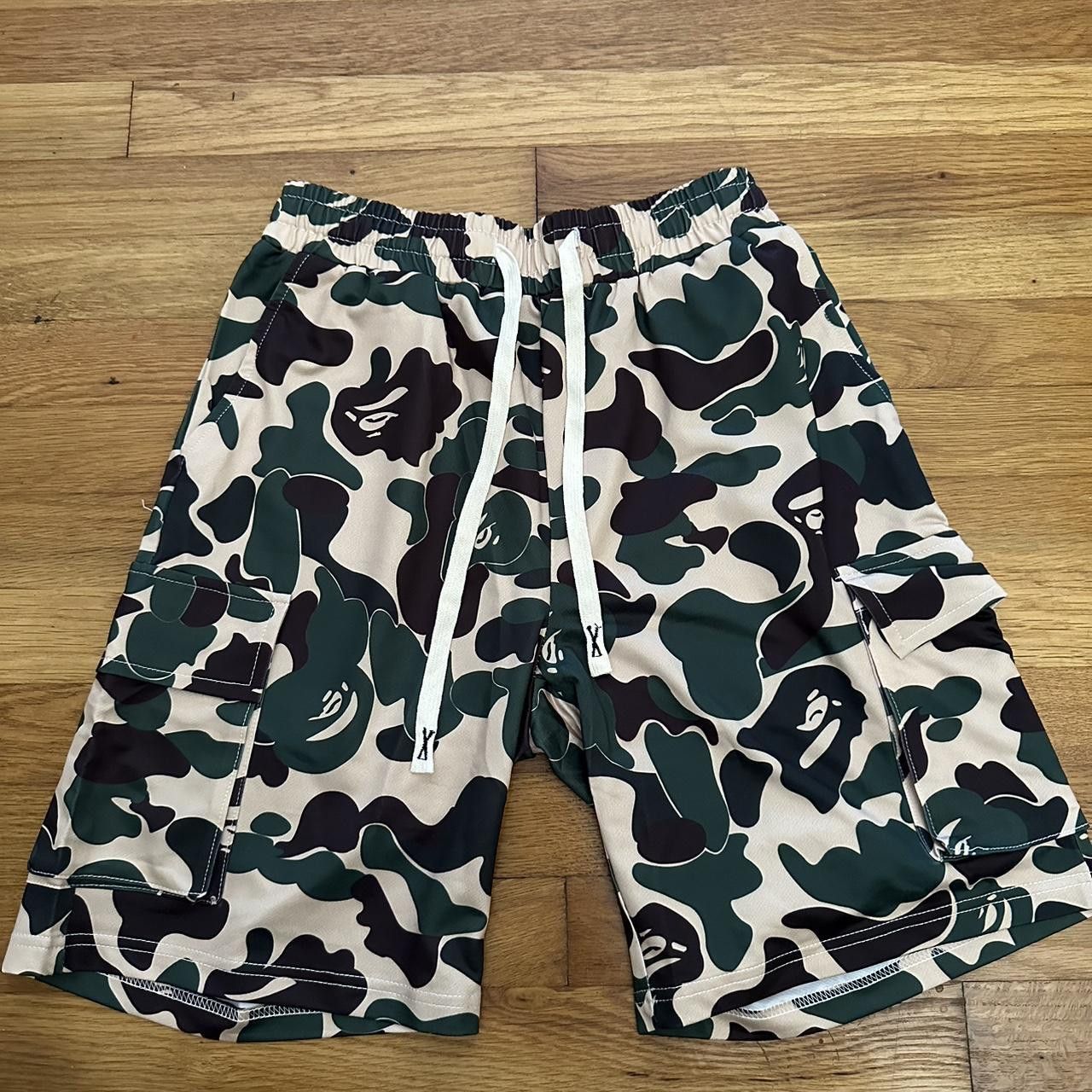 Other Camouflage Cargo Shorts Size US 30 / EU 46 - 3 Thumbnail
