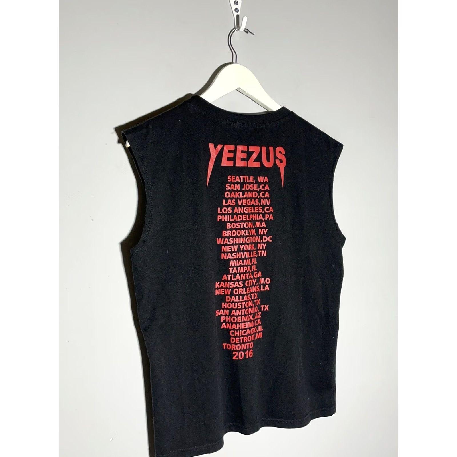 Vintage Yeezus Tour T-Shirt Shirt Mens M Black Nike? Size US M / EU 48-50 / 2 - 6 Thumbnail