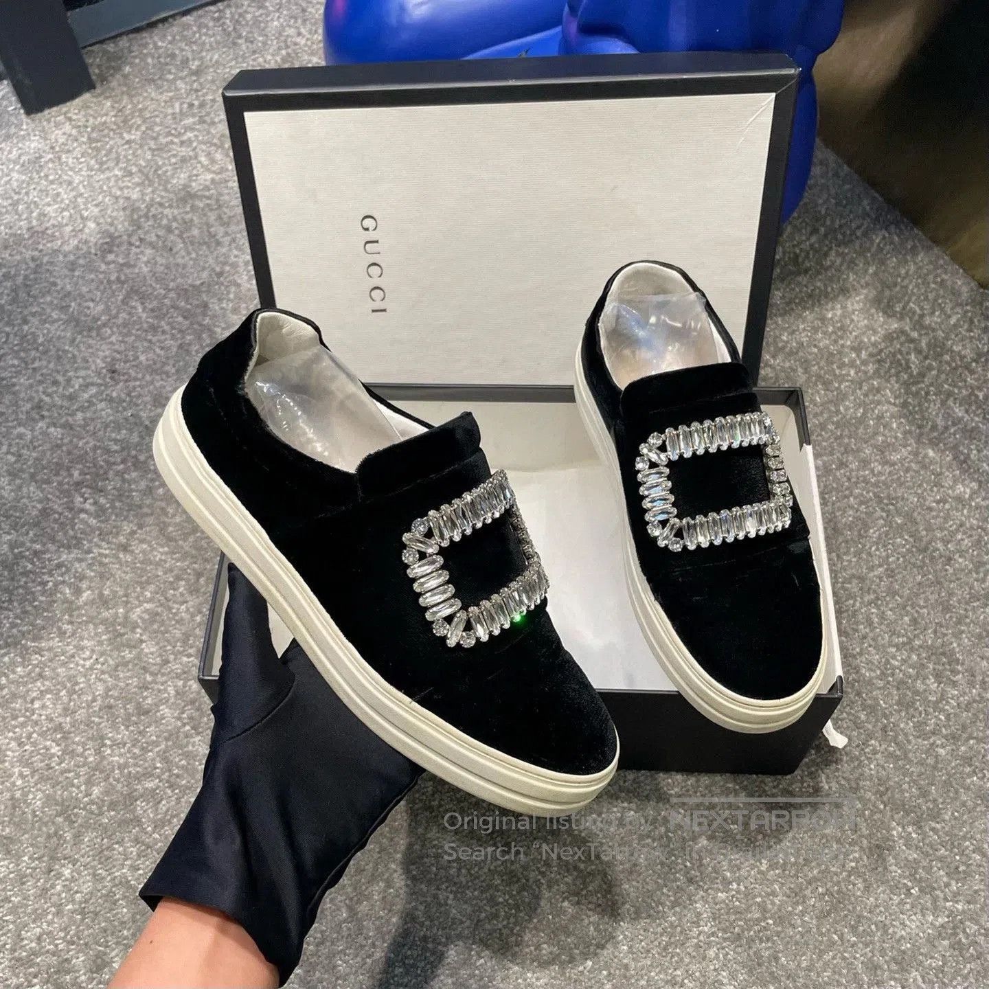 Roger Vivier RV Diamond Buckle Suede Black Flats. Size US 5 / IT 35 - 5 Thumbnail