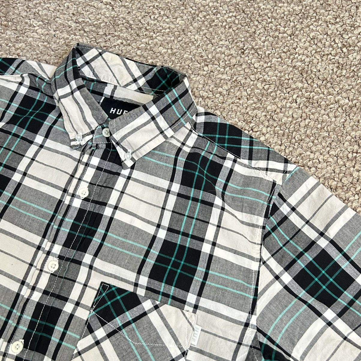 Huf 2009 Huf Short Sleeve button-up sz S Size US S / EU 44-46 / 1 - 2 Thumbnail