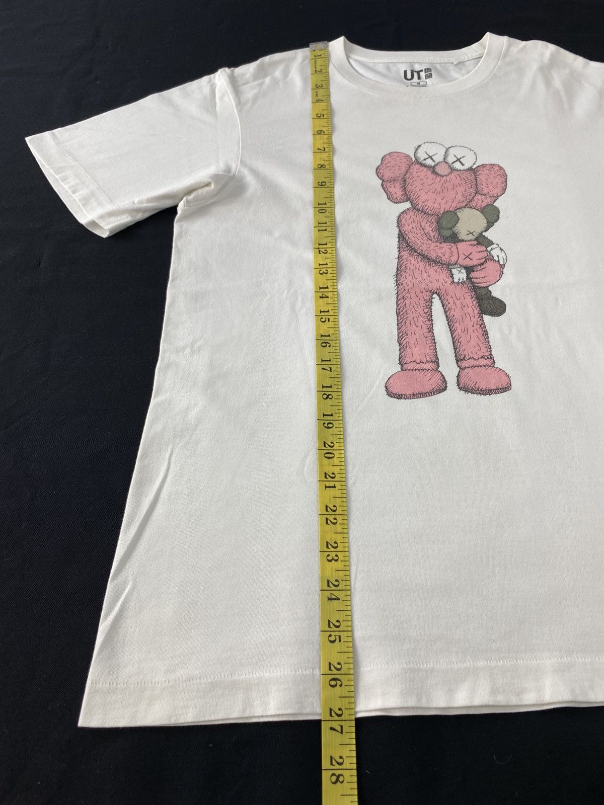 Kaws Hype Kaws Pink BFF Short Sleeve Roundneck Printed Tee Size US M / EU 48-50 / 2 - 12 Thumbnail