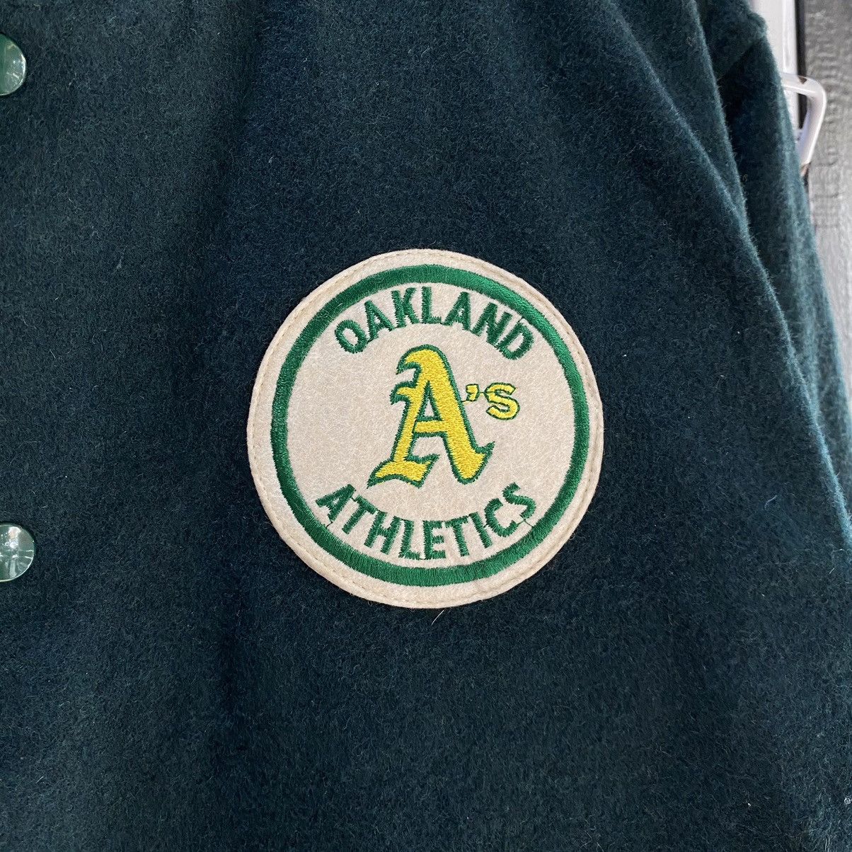 MLB Oakland Athletics A’s Vintage 90s MLB Varsity Jacket LL Size US XL / EU 56 / 4 - 8 Thumbnail