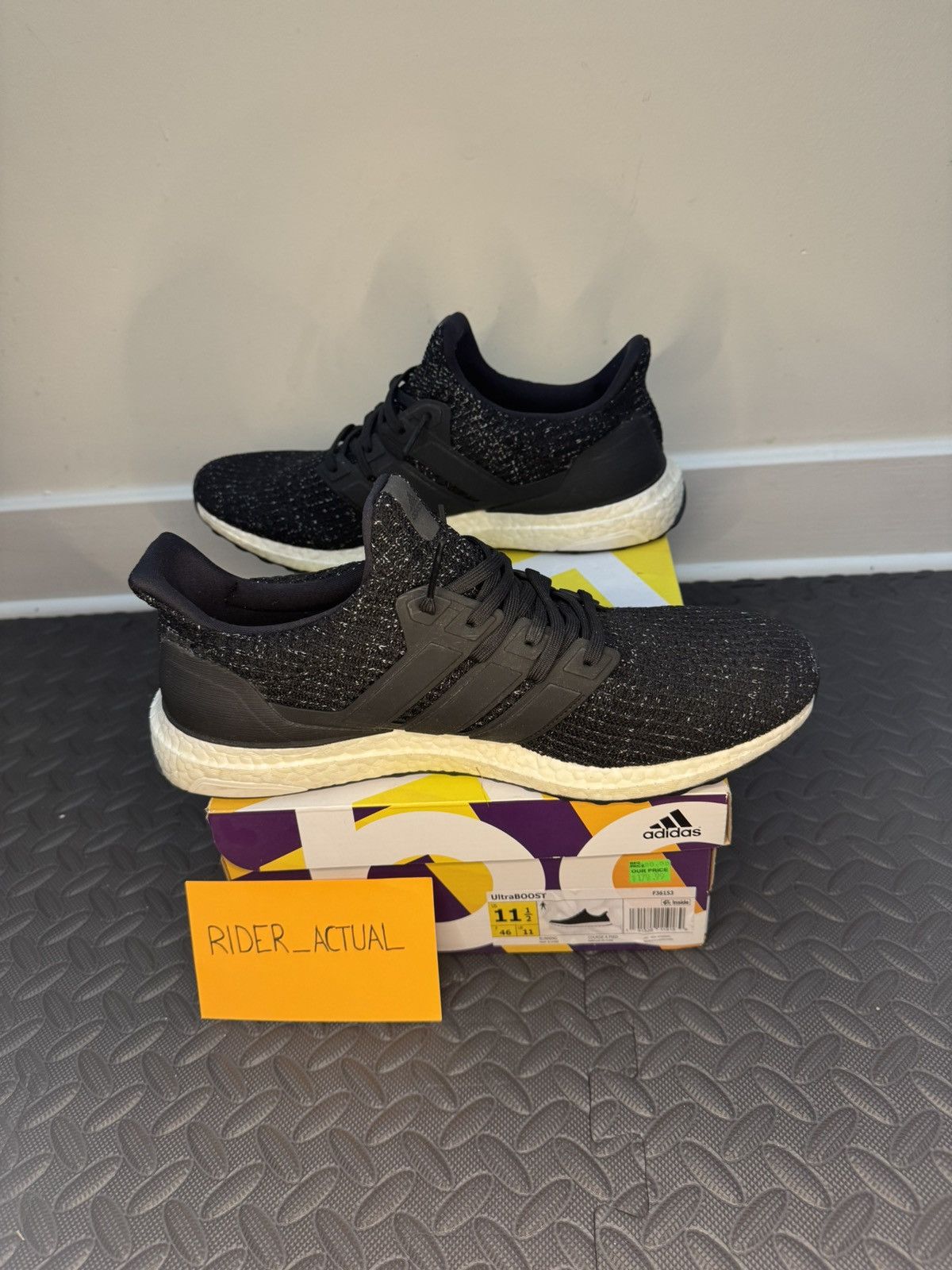 Adidas Adidas UltraBOOST Size US 11.5 / EU 44-45 - 5 Thumbnail