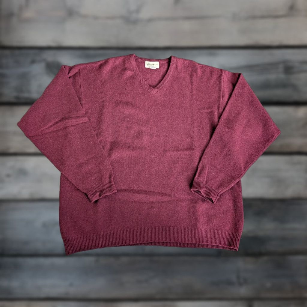 Eddie Bauer VINTAGE Eddie Bauer Sweater Mens XL Burgundy Lambs Wool V-Neck UK Christmas Pullover Knit Solid 90s Mens Size US XL / EU 56 / 4 - 1 Thumbnail