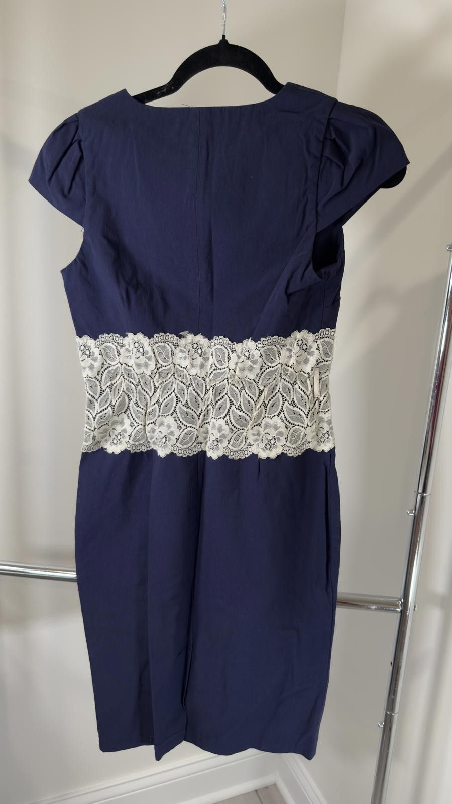 Designer Elegant Navy Dress with Lace Detail by London Dress Company Size L / US 10 / IT 46 - 2 Thumbnail