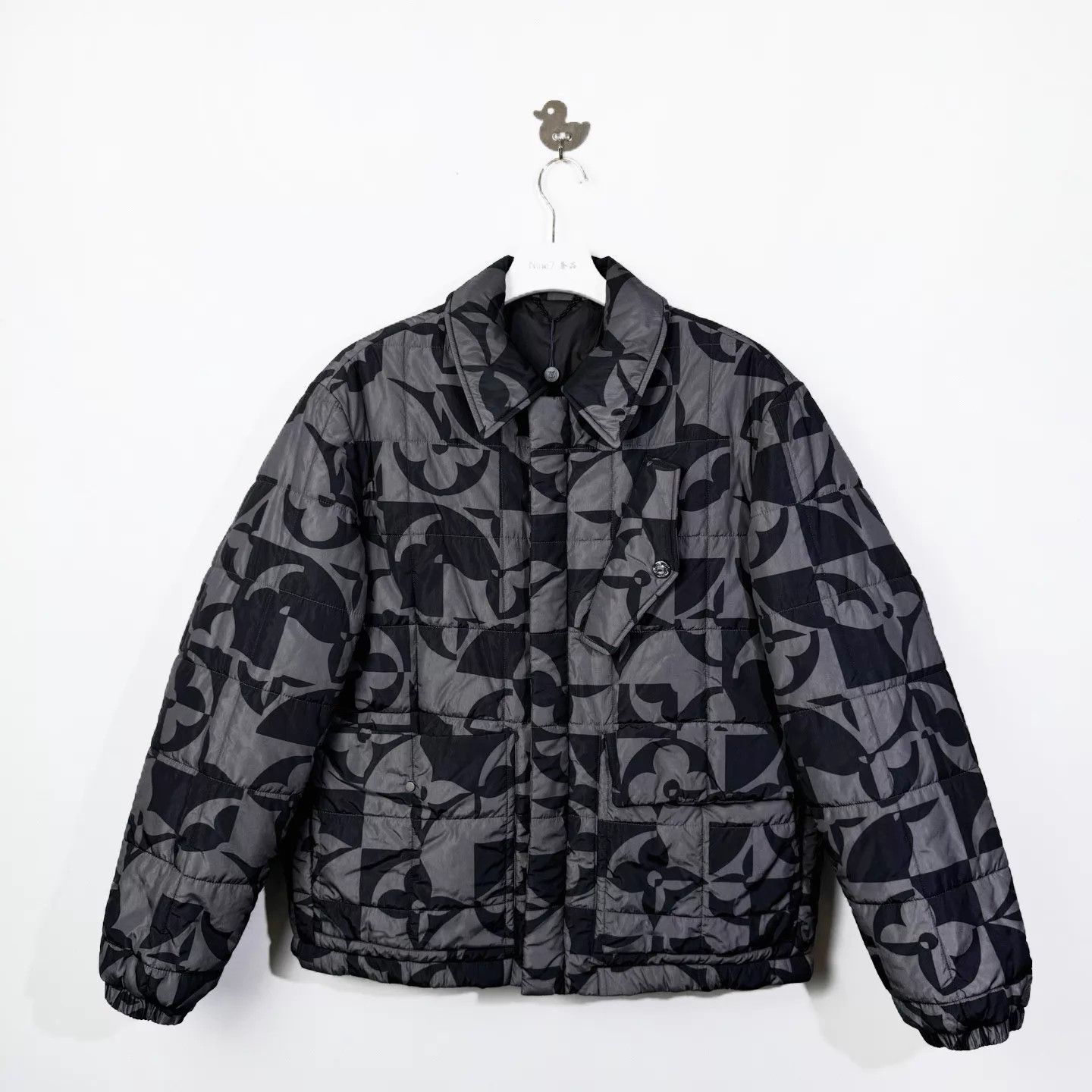 Louis Vuitton LV Gray Geometric All Over Print Down Jacket Size US L / EU 52-54 / 3 - 1 Thumbnail