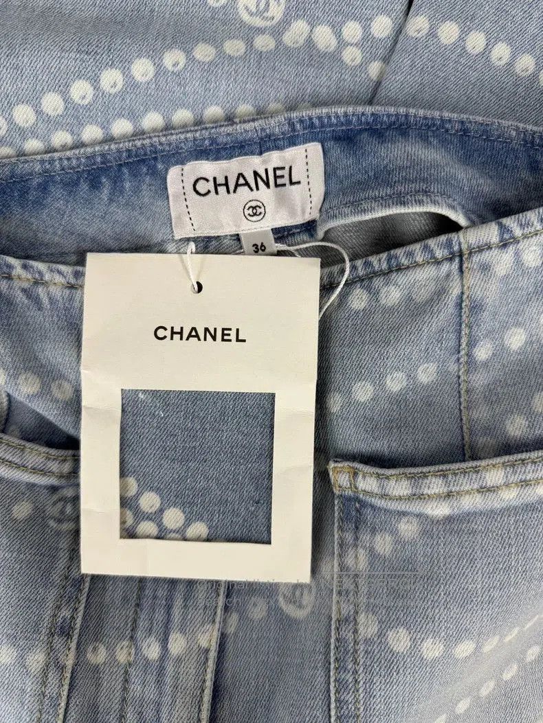 Chanel Chanel 25P Light Blue Denim Jeans . Size US 36 / EU 52 - 4 Thumbnail