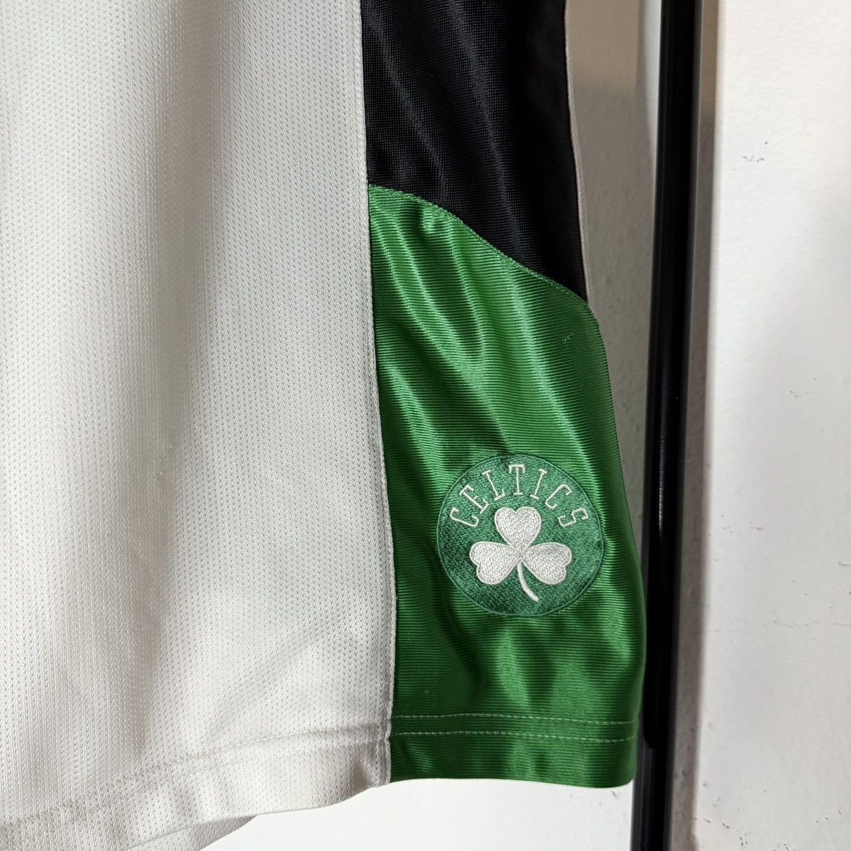 Champion Vintage NBA Celtics Champion Shorts Size US 36 / EU 52 - 2 Thumbnail