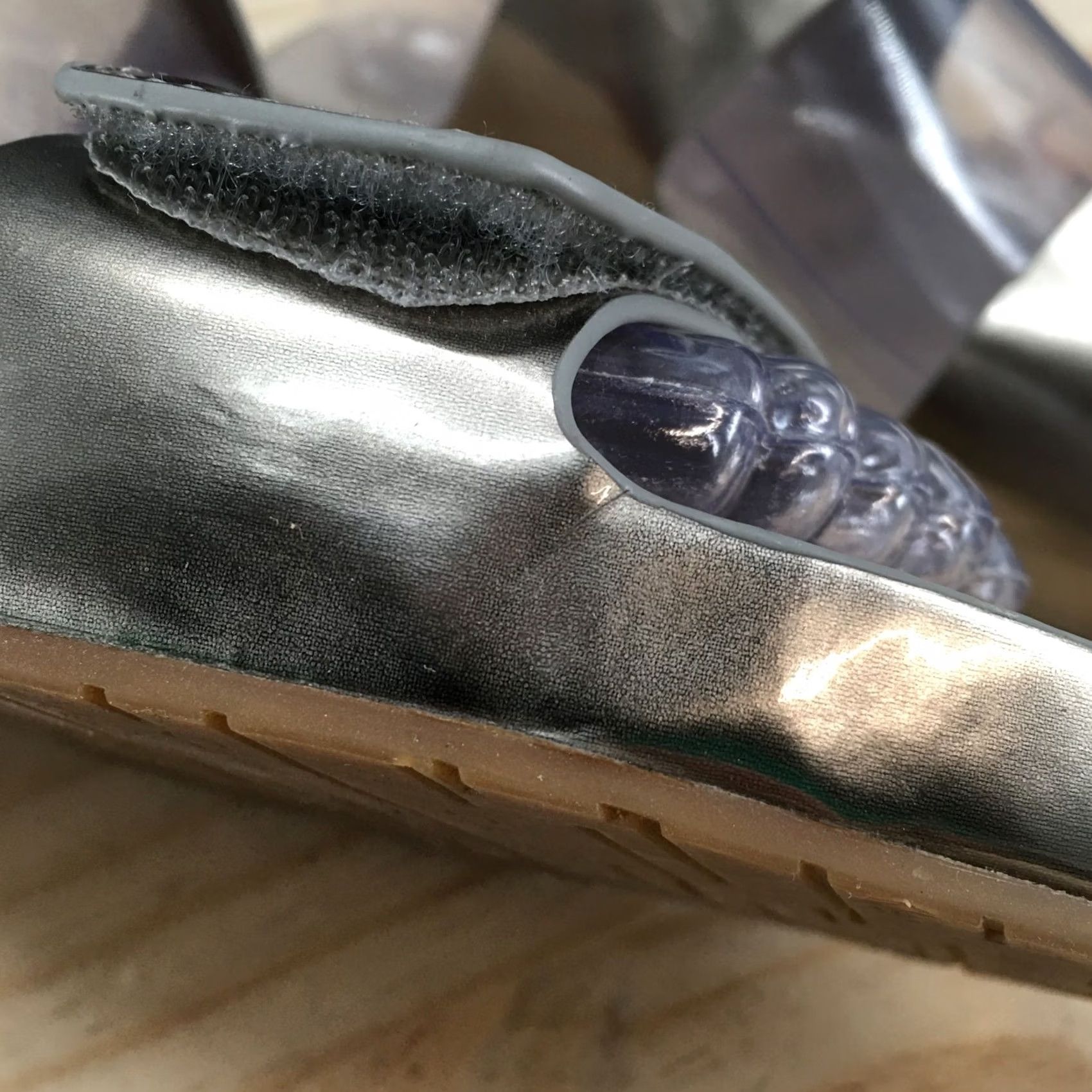 Calvin Klein Calvin Klein Sandals Womens 9 Myra Metallic Gray Slip-On Casual Wedge Heels Size US 9 / IT 39 - 4 Thumbnail
