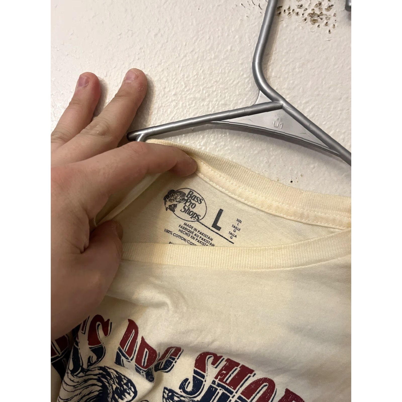 Bass Pro Shops Bass Pro Shops Shirt Men's Large An American Tradition USA Eagle Tee Cream Shirt T-Shirt Mens Crew Neck Short Sleeve Cotton Logo All Seasons Size US L / EU 52-54 / 3 - 2 Thumbnail