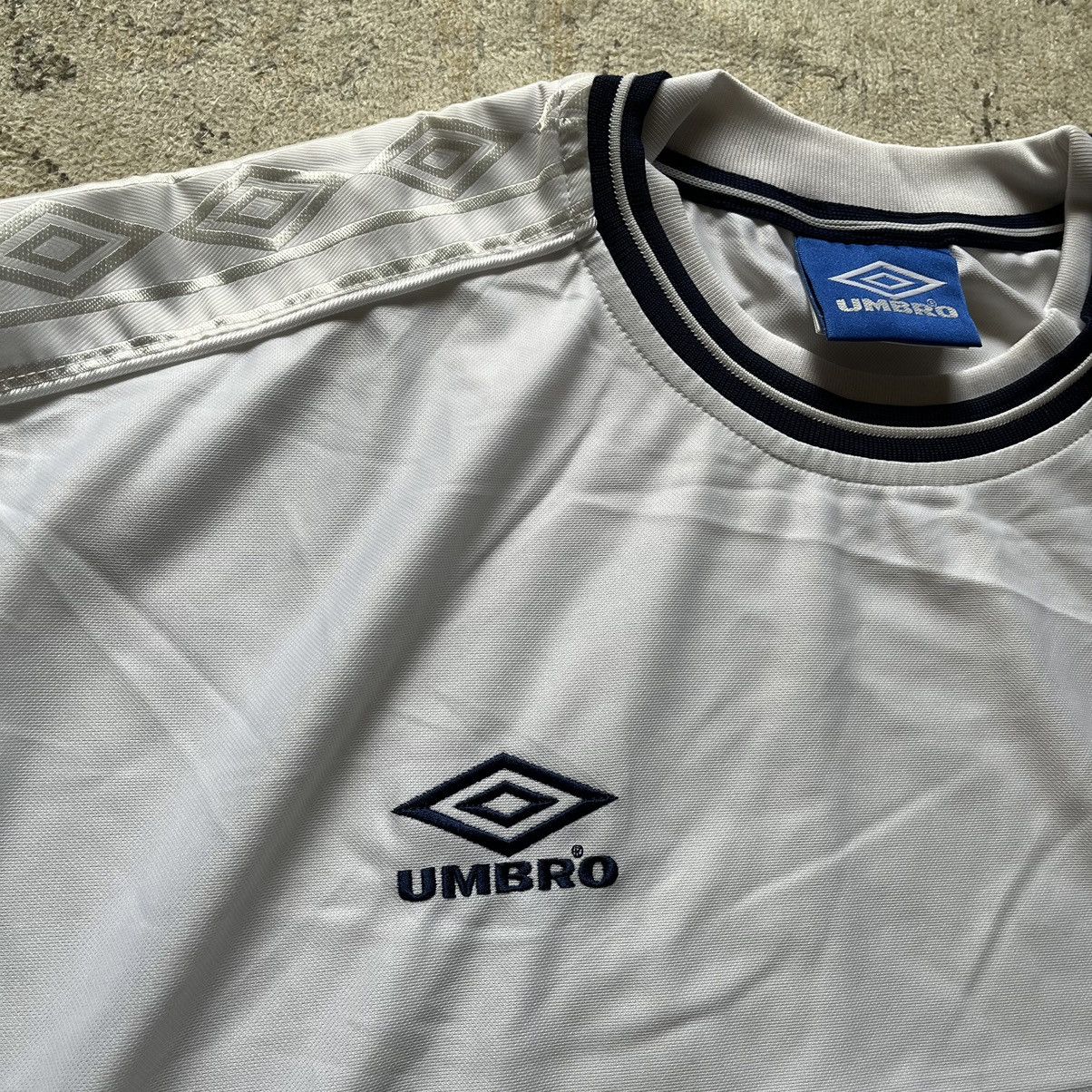 Umbro × Vintage 2000 England Home Jersey Umbro XXL (Never Worn, New) Size US XXL / EU 58 / 5 - 5 Thumbnail